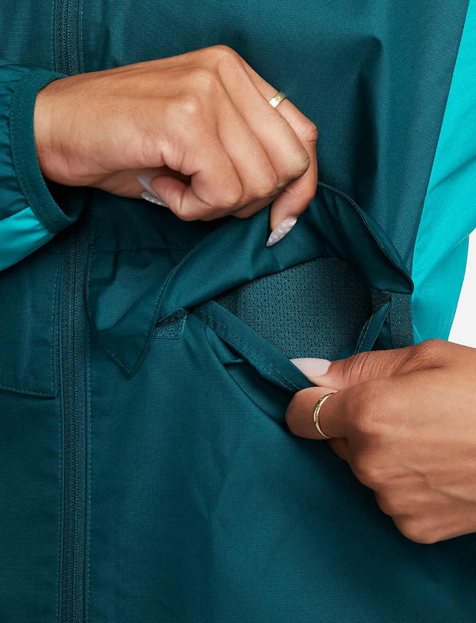 Kurtka damska Nike Liverpool F.C. wiatrówka niebieska M bok