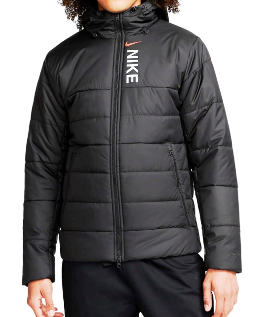 Czarna kurtka męska Nike NSW Hybrid Therma-FIT DX2036-010 M bok z wodoodpornym materiałem