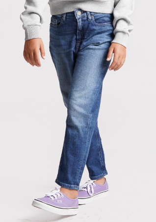 Niebieskie spodnie dziewczęce Tommy Hilfiger KG0KG06070 116 cm bok z widocznymi kieszeniami