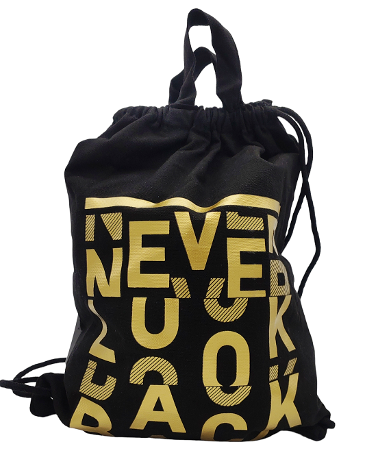 Workoplecak Beniamin Never Look Back 43x34 cm czarny A4