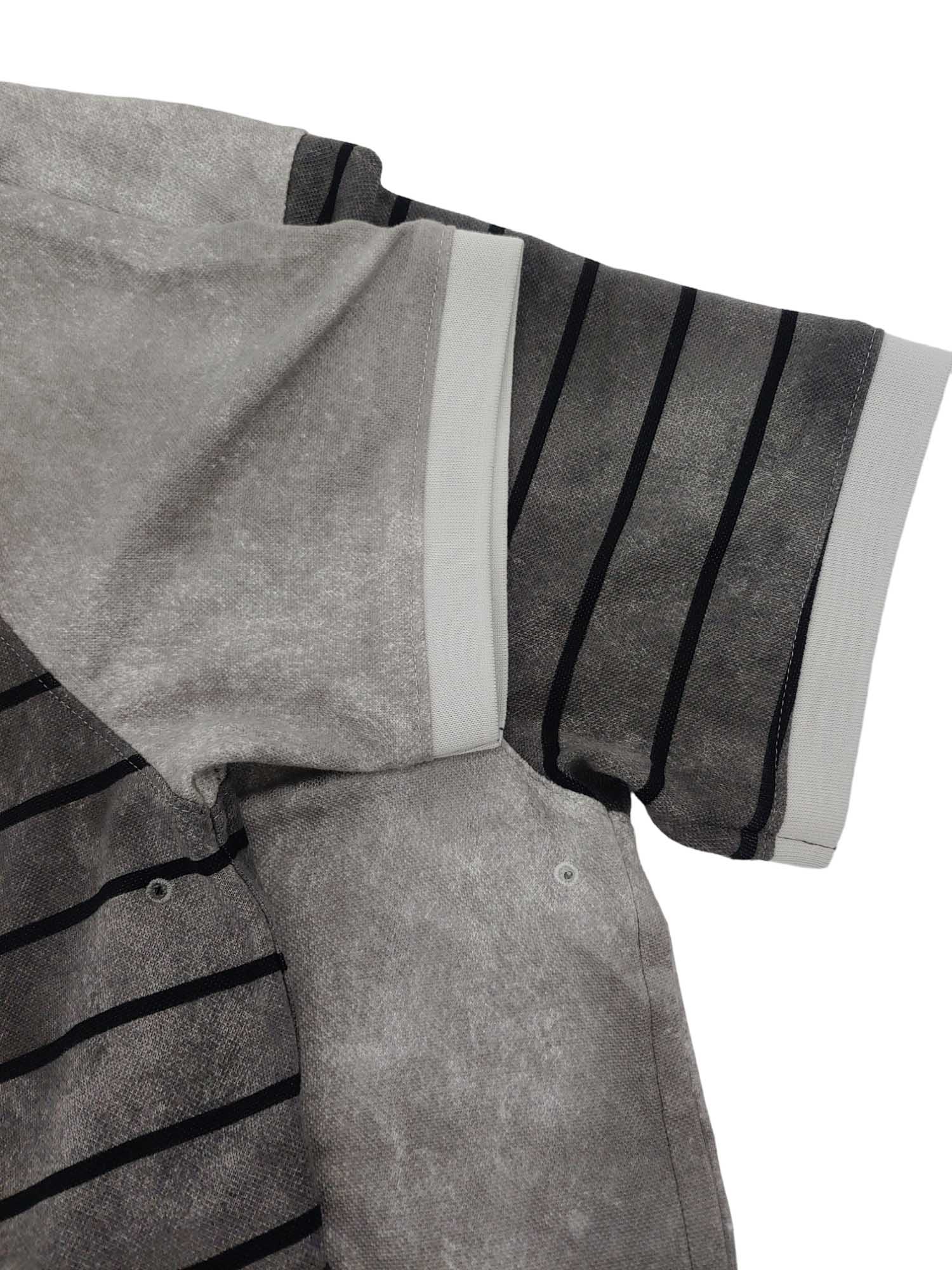 Szara koszulka polo męska Nike The Stripe Block Dri-FIT DH0966003 M tył z paskami