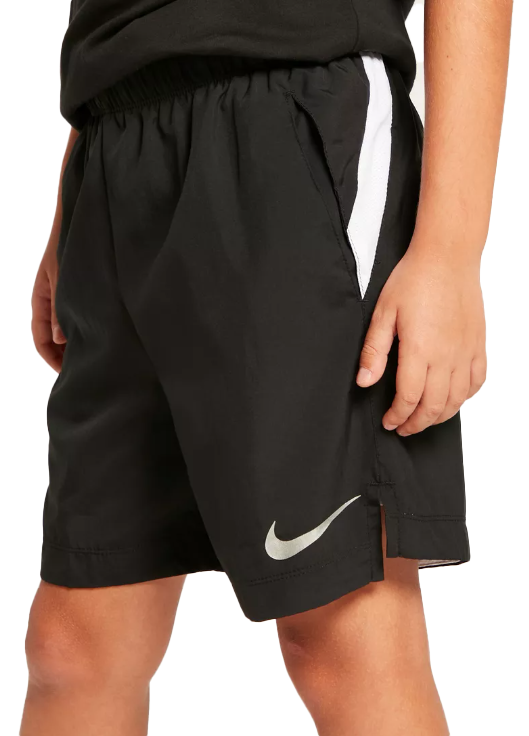 Czarne spodenki juniorskie Nike Solid Dri-FIT CV9308-011 M z technologią Dri-FIT