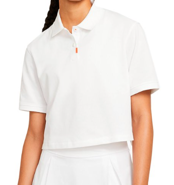 Biała damska koszulka polo Nike Golf Dri-FIT DC3426-100 M bok z klasycznym kołnierzykiem