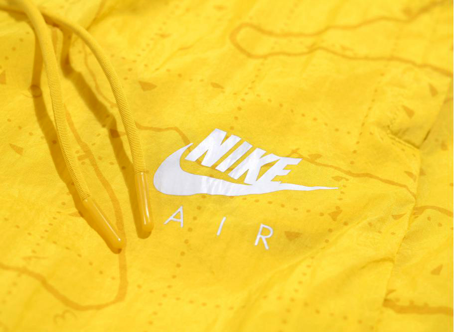 Żółte męskie spodenki Nike Air Shorts DM5226709 3XL przód z flokowanym logo