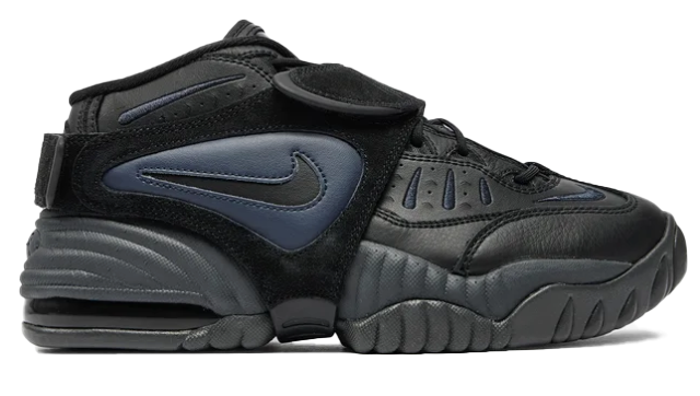 Czarne Nike Air Adjust Force DZ1844-001 – widok z boku