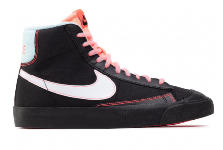 Czarne młodzieżowe sneakersy Nike Blazer Mid '77 GS DD7710-001 r. 36,5 z różowymi sznurówkami i białym logo