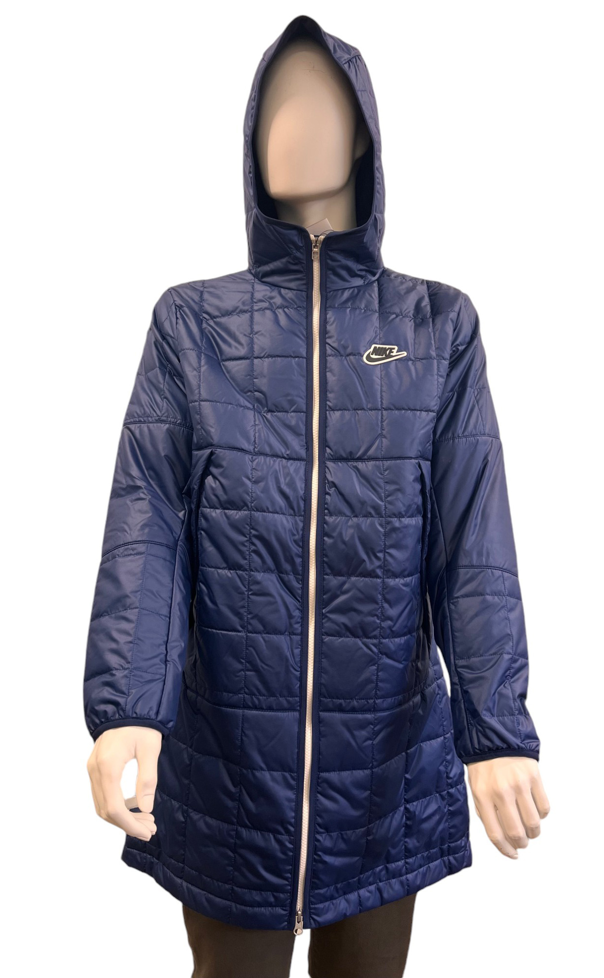 Granatowa kurtka męska parka Nike Sportswear DV2932410 S przód z wodoodpornym wykończeniem