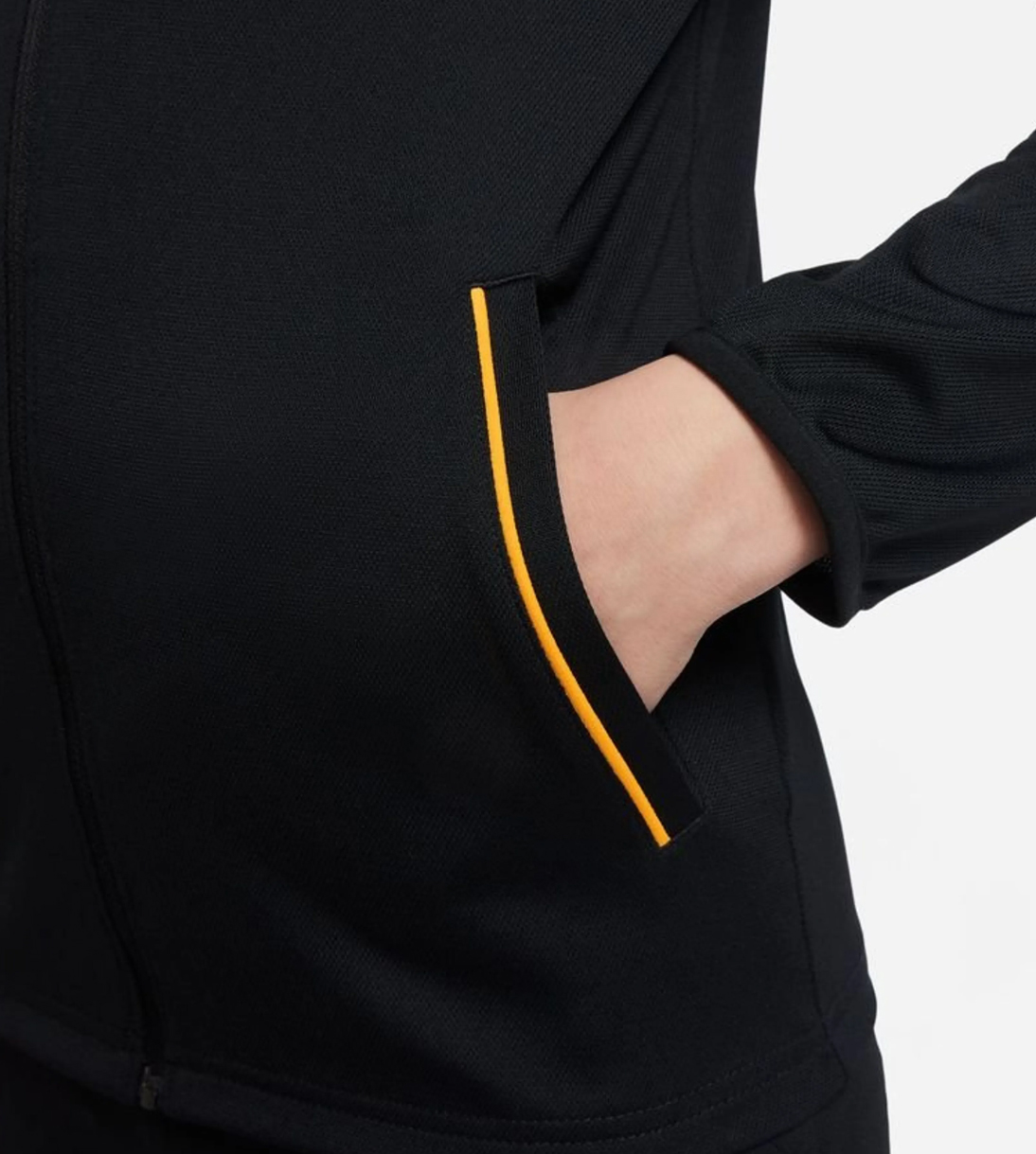 Czarny dres juniorski Nike Academy Dri-FIT CW6133-017 XL z logo Nike