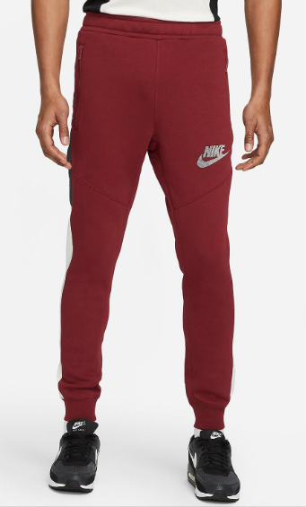 Boczny widok bordowych męskich spodni Nike Jogger Hybrid Fleece DO7232-677 L z kieszeniami na zamek