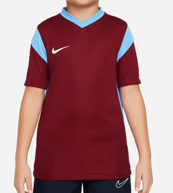 Czerwona koszulka piłkarska junior Nike Park Derby III CW3833677 M 137-147 cm przód z logo Nike