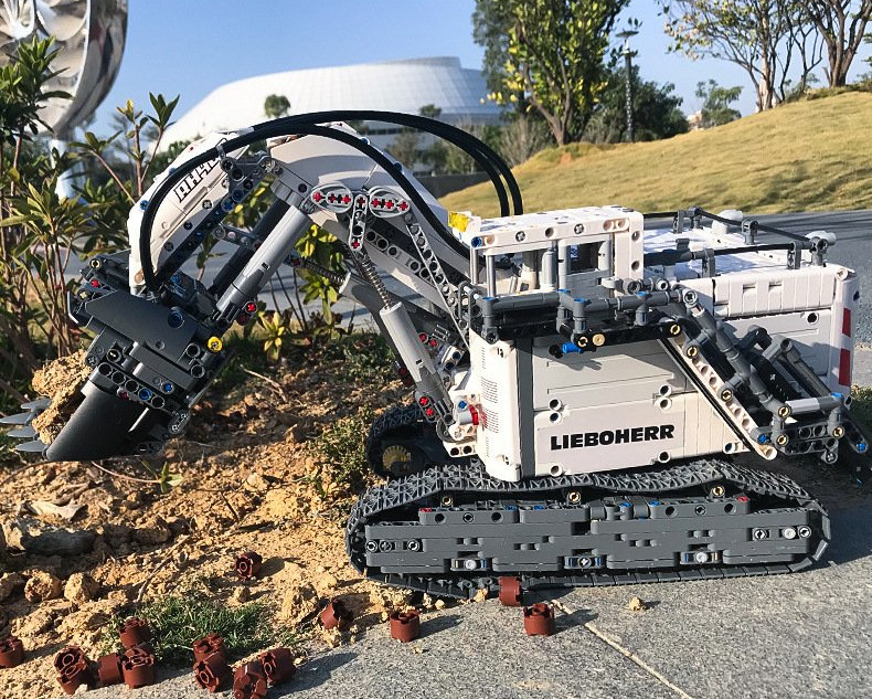 KLOCKI KOPARKA TECHNIC LIEBOHERR APLIKACJA 13130 MOULD KING EXCAVATOR