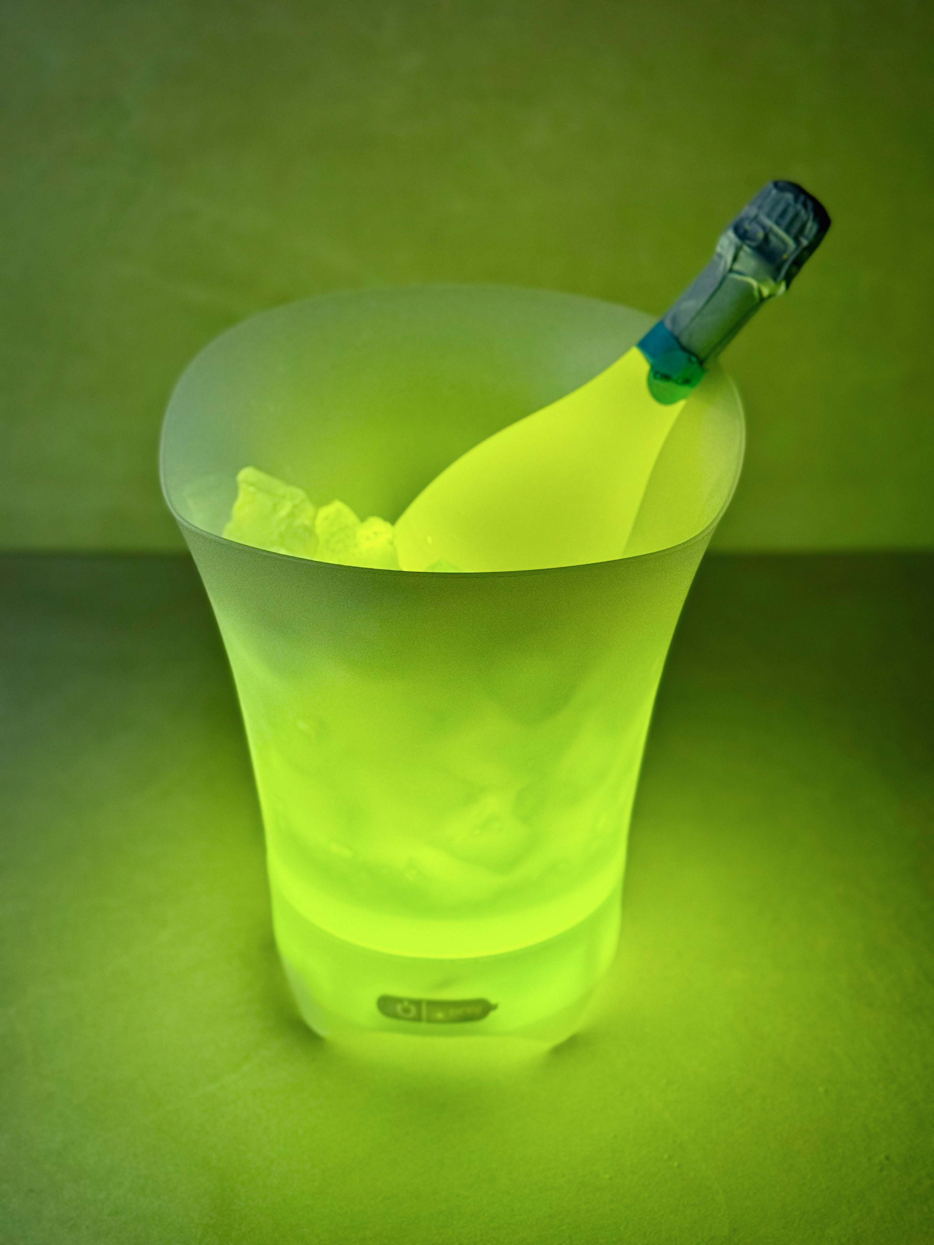 Pojemnik WIADERKO na lód RGB z oświetleniem LED COOLER 5L głośnik BLUETOOTH
