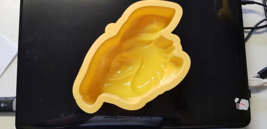 Forma foremka do czekolady pralinek BAMBI DISNEY