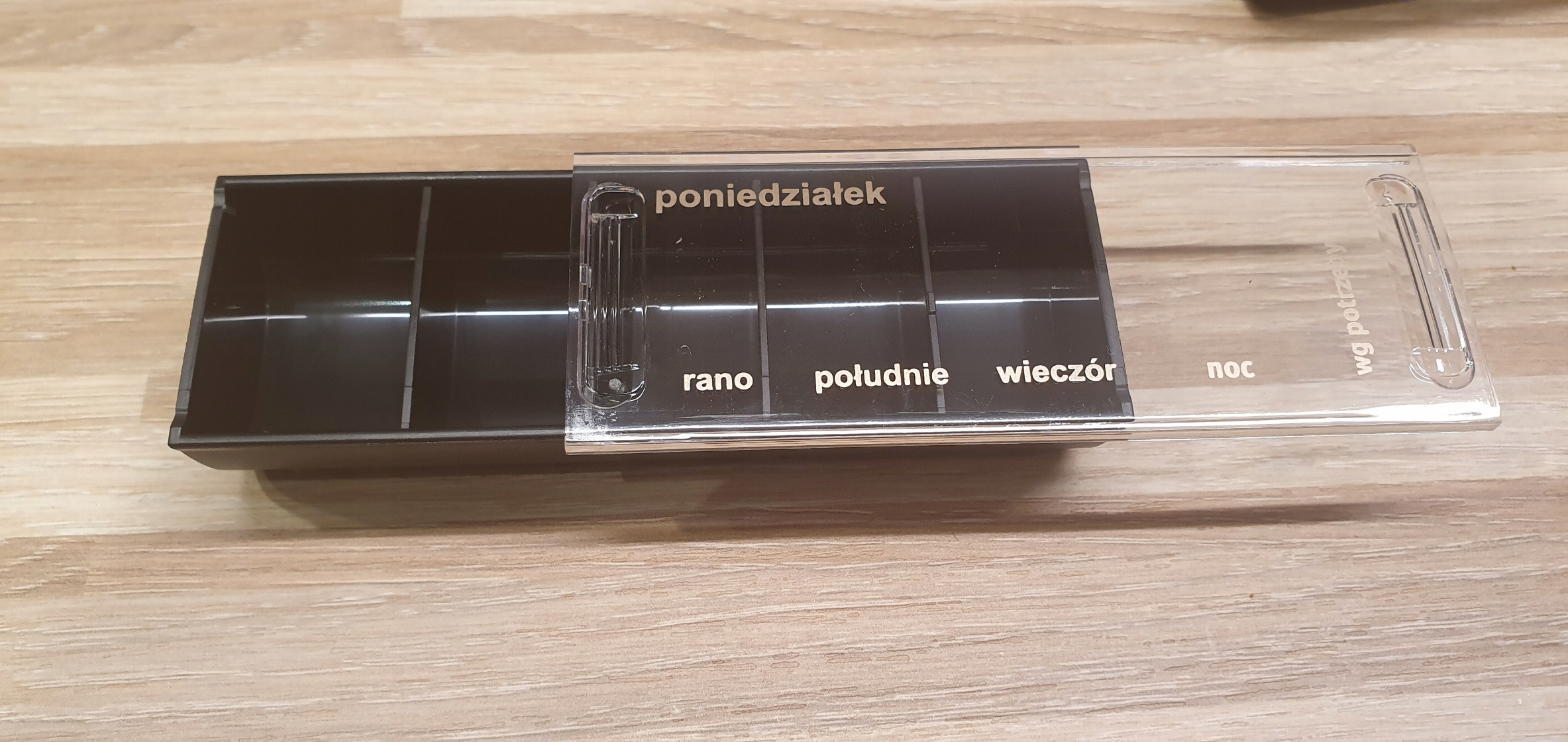 Pudełko pojemnik na tabletki leki ORGANIZER anabox