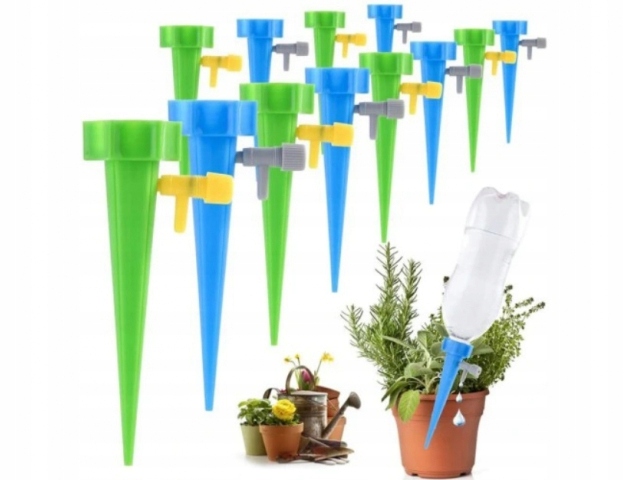 Nawadniacz do roślin kwiatów ziemi na wodę 1 szt.