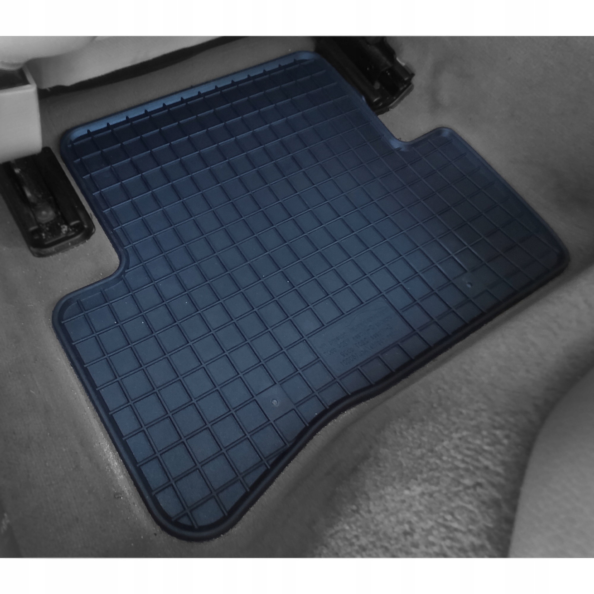 Mercedes C W204 DYWANIKI GUMOWE DEDYKOWANE STOPERY