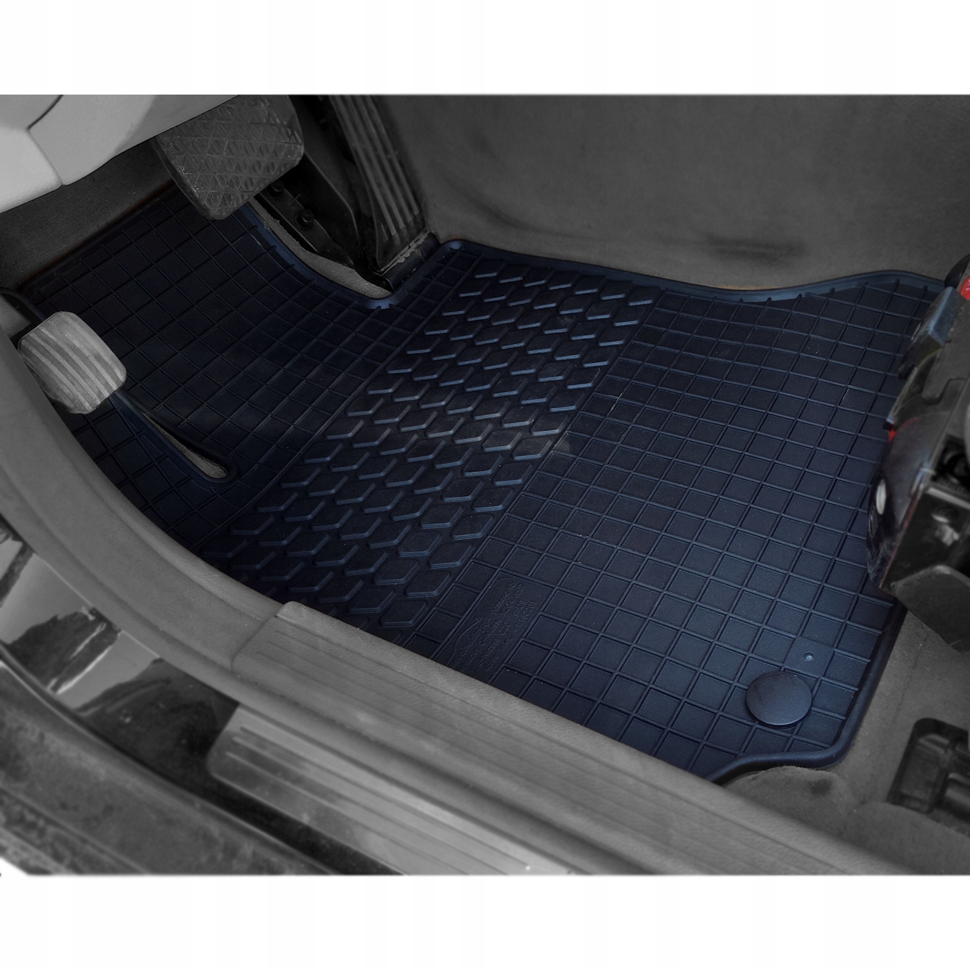 Dywaniki dedykowane do Mercedes C W204 TUNEL