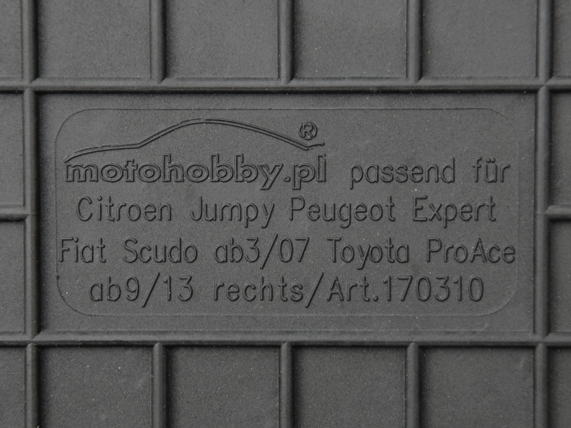 Citroen Jumpy II 07-16 DYWANIKI GUMOWE DEDYKOWANE