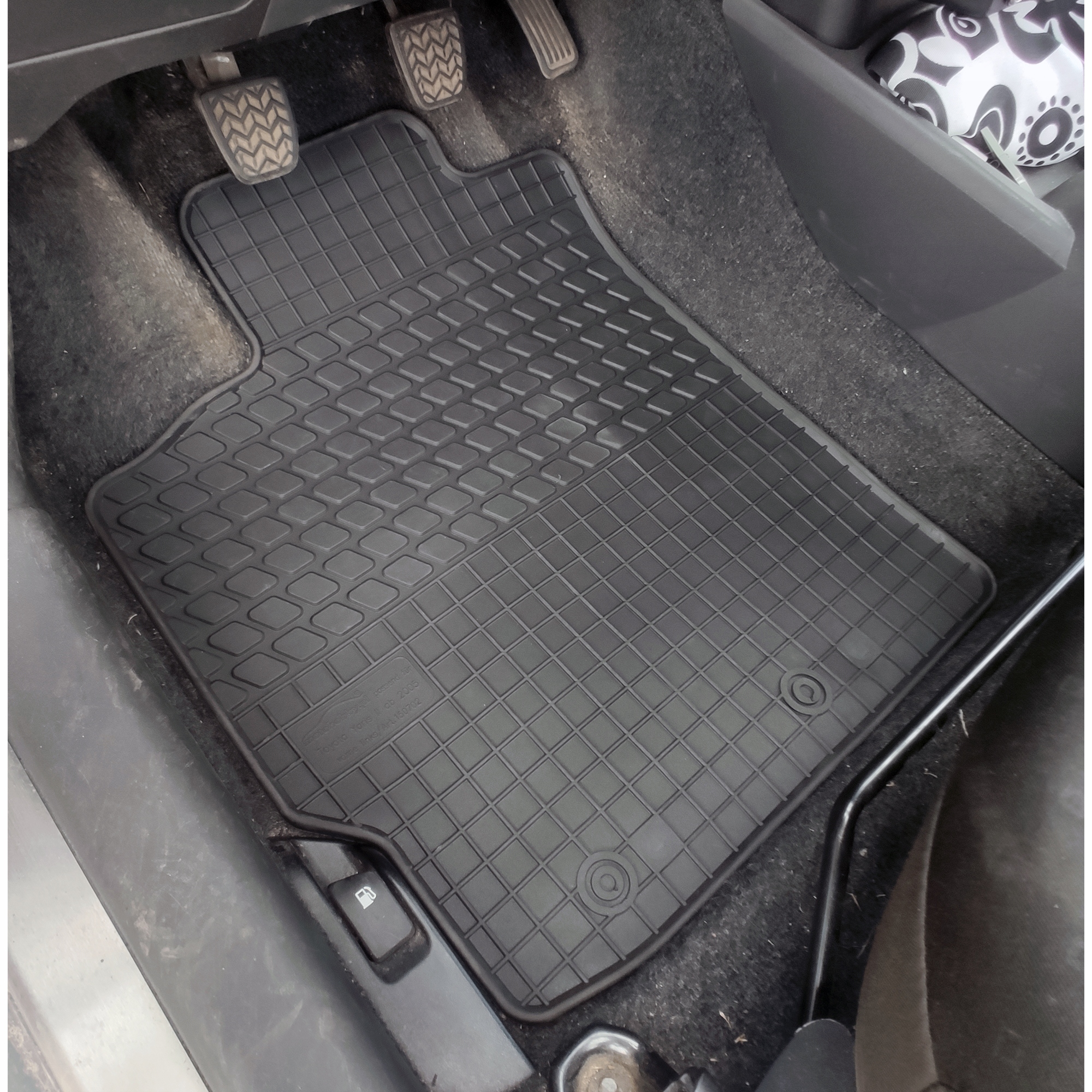 Volvo C30 06-12 DYWANIKI GUMOWE PRZÓD DEDYKOWANE