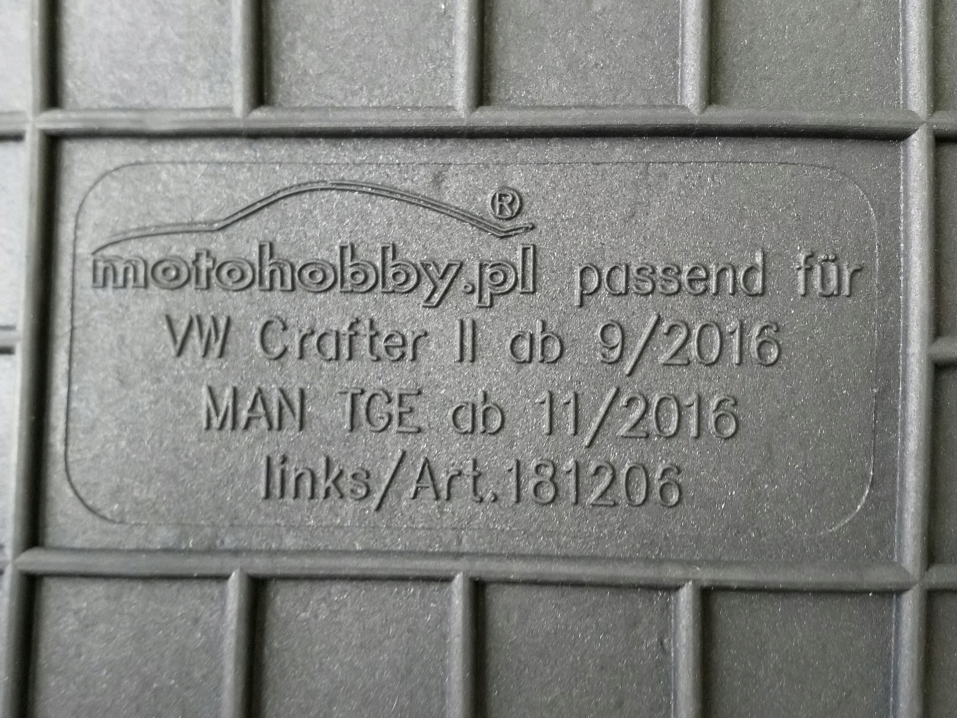 DYWANIKI GUMOWE DEDYKOWANE do VW Crafter II od 16r