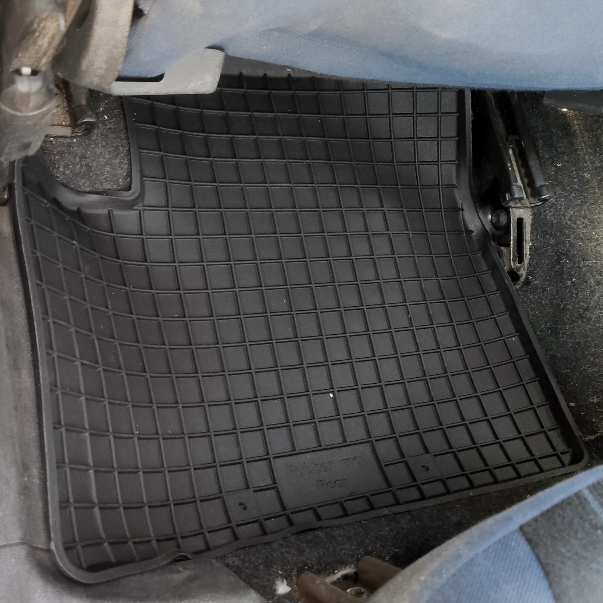 Opel Corsa D (06-14) DYWANIKI GUMOWE KORYTKOWE