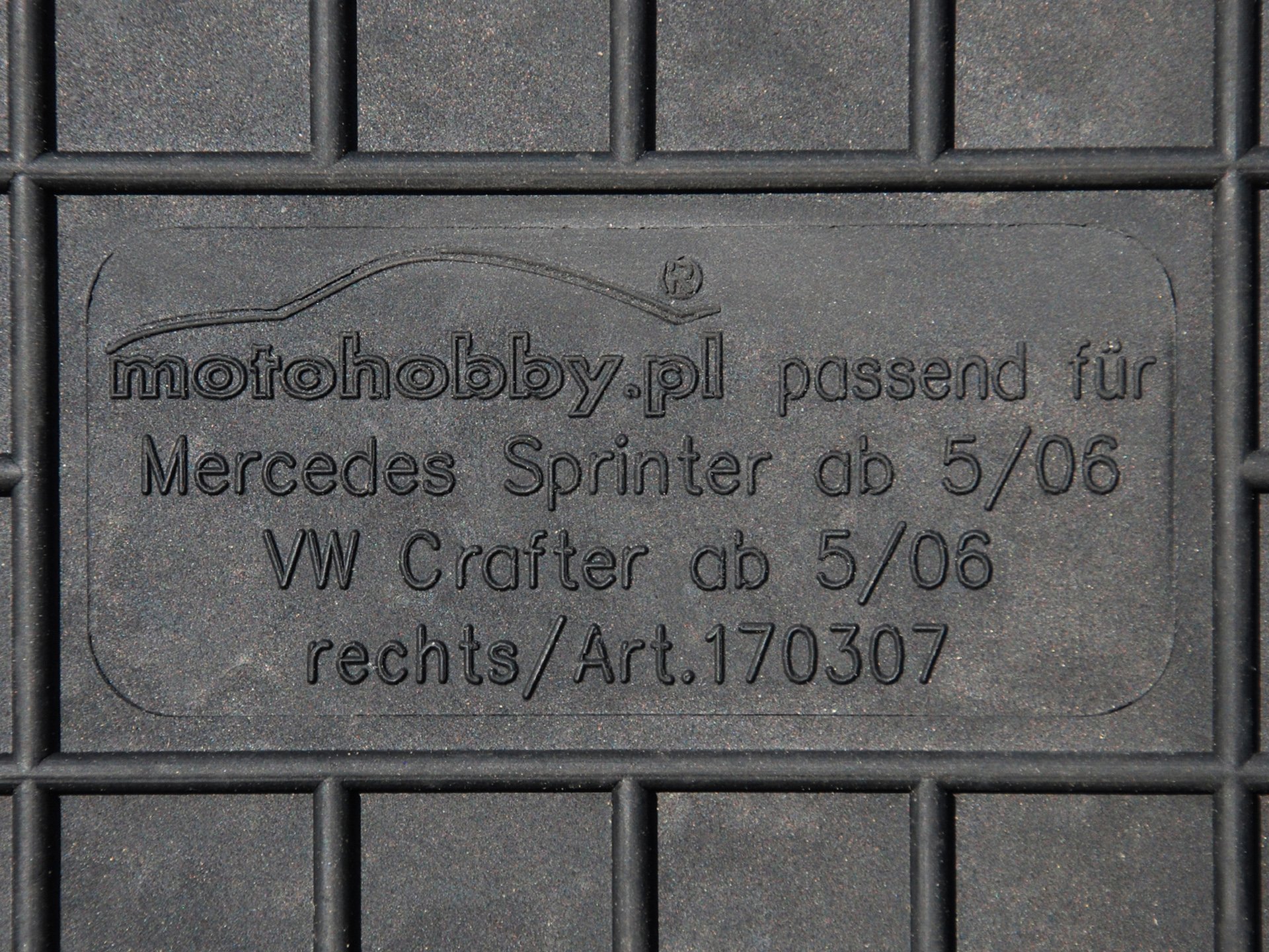 VW Crafter I 1 (06-16) DYWANIKI GUMOWE DEDYKOWANE