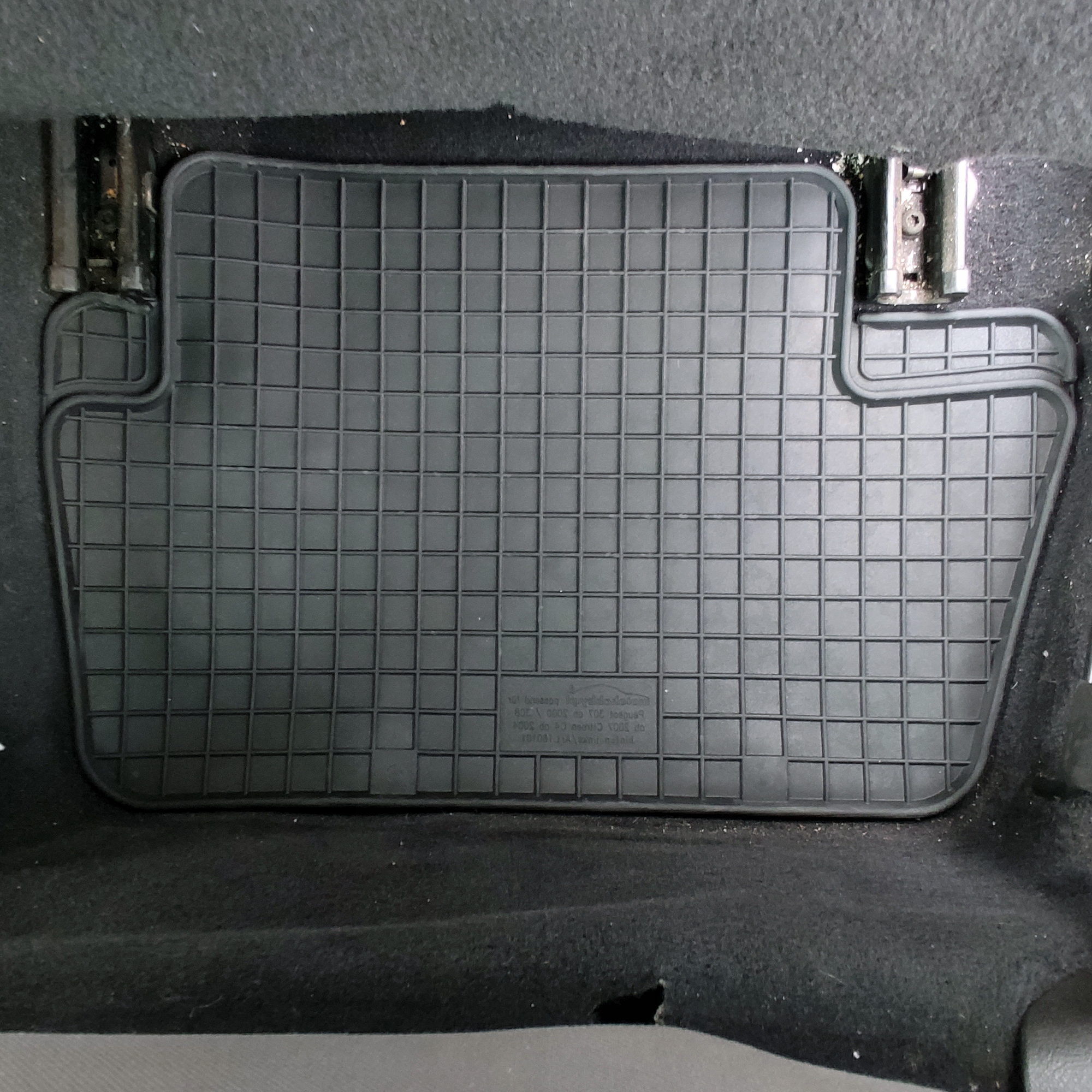 Dywaniki dedykowane do Citroen C4 I TUNEL