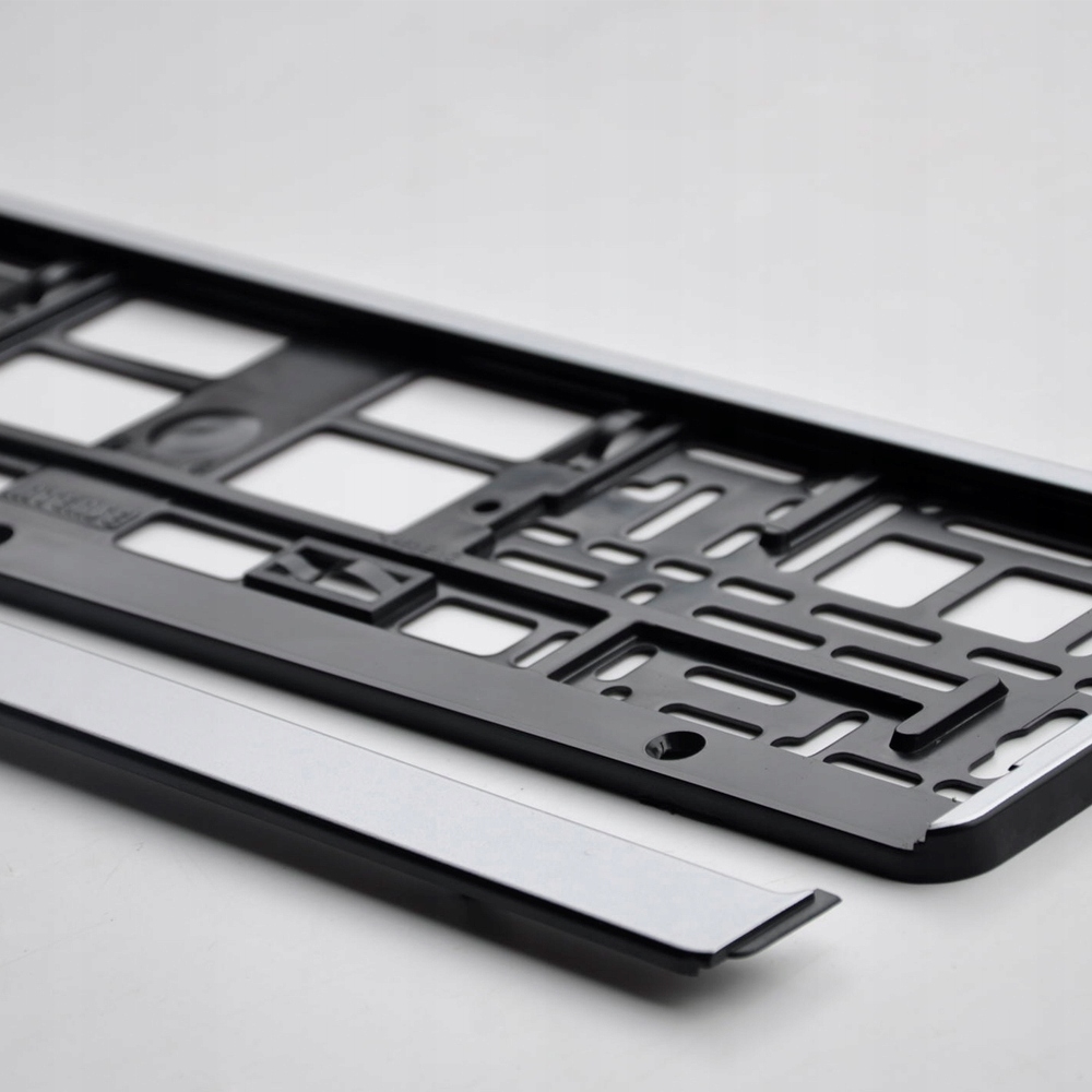 2szt Ramki pod tablice rejestracyjną Srebrne