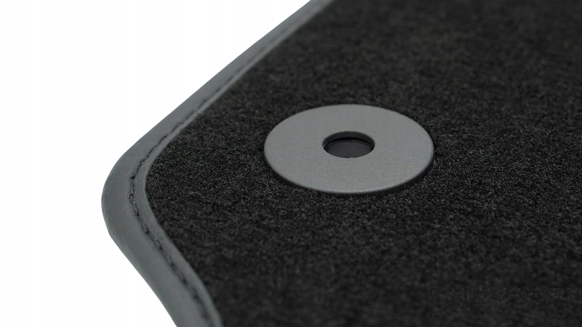 MAZDA 2 2003-2007 Dywaniki welurowe