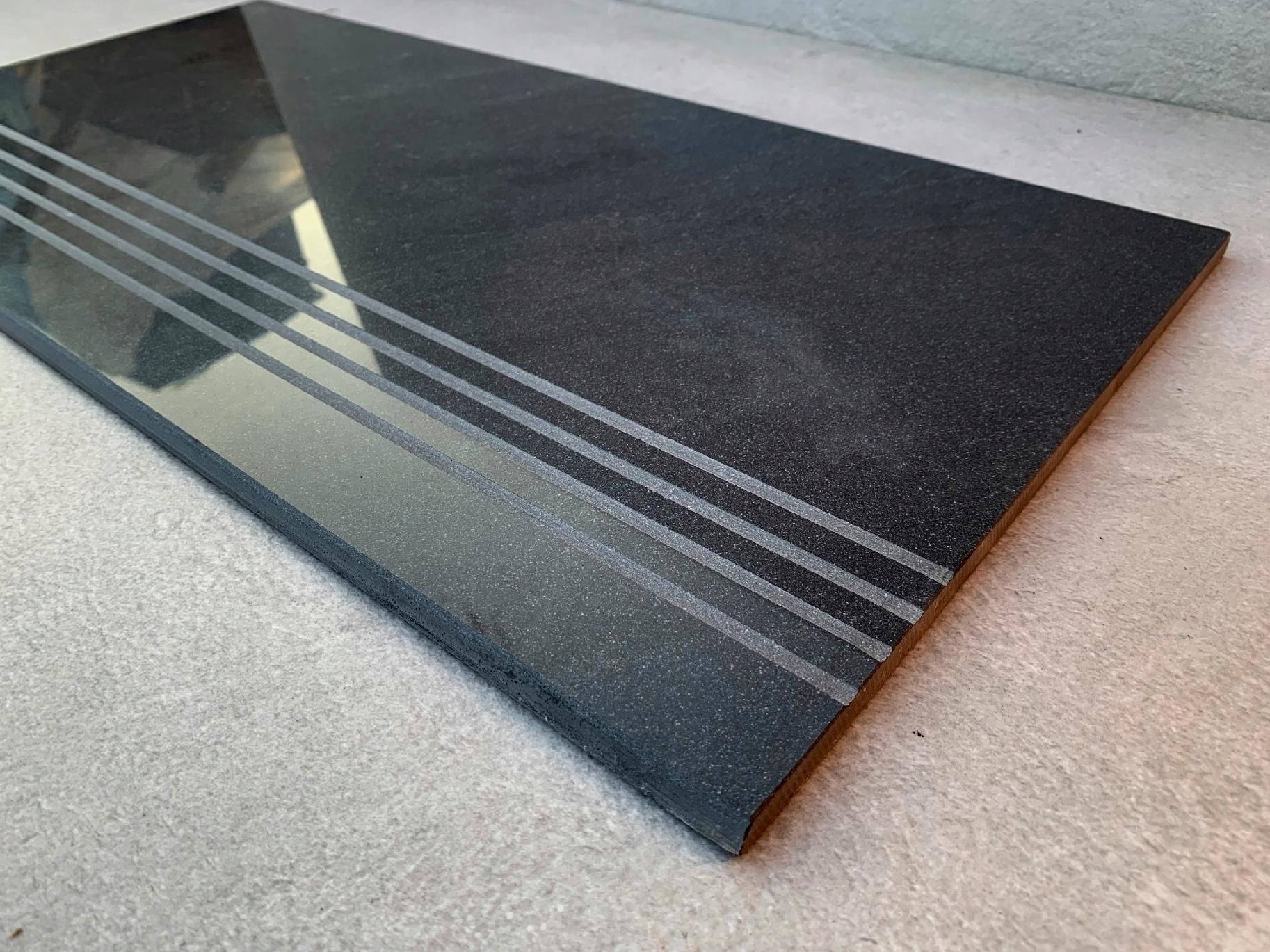 Czarne płytki na schody 30x60 - WYSOKI POŁYSK