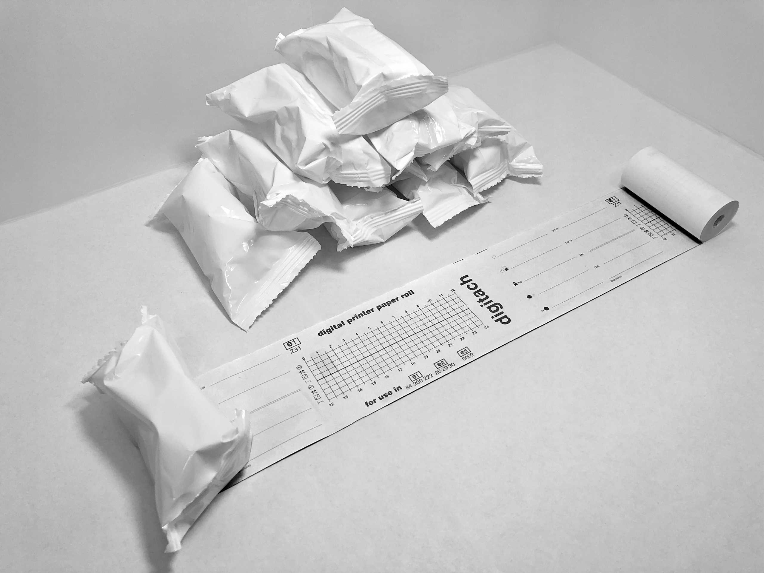 Papier do tachografu cyfrowego uniwersalny 1 karton (3 rolki) TEKSON