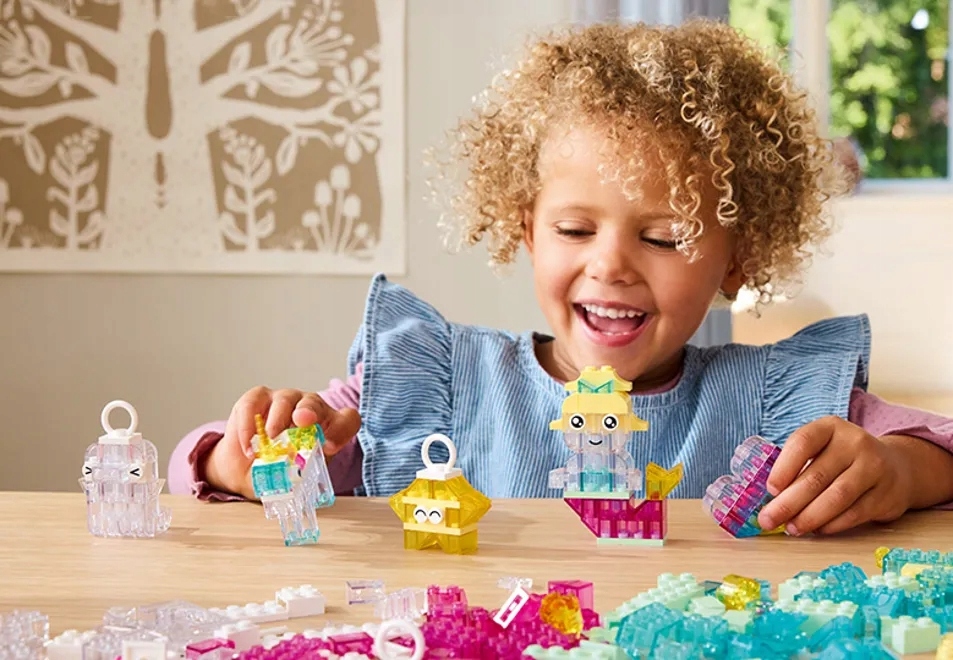 11040 - LEGO Classic - Magiczny zestaw z przezroczystymi klockami