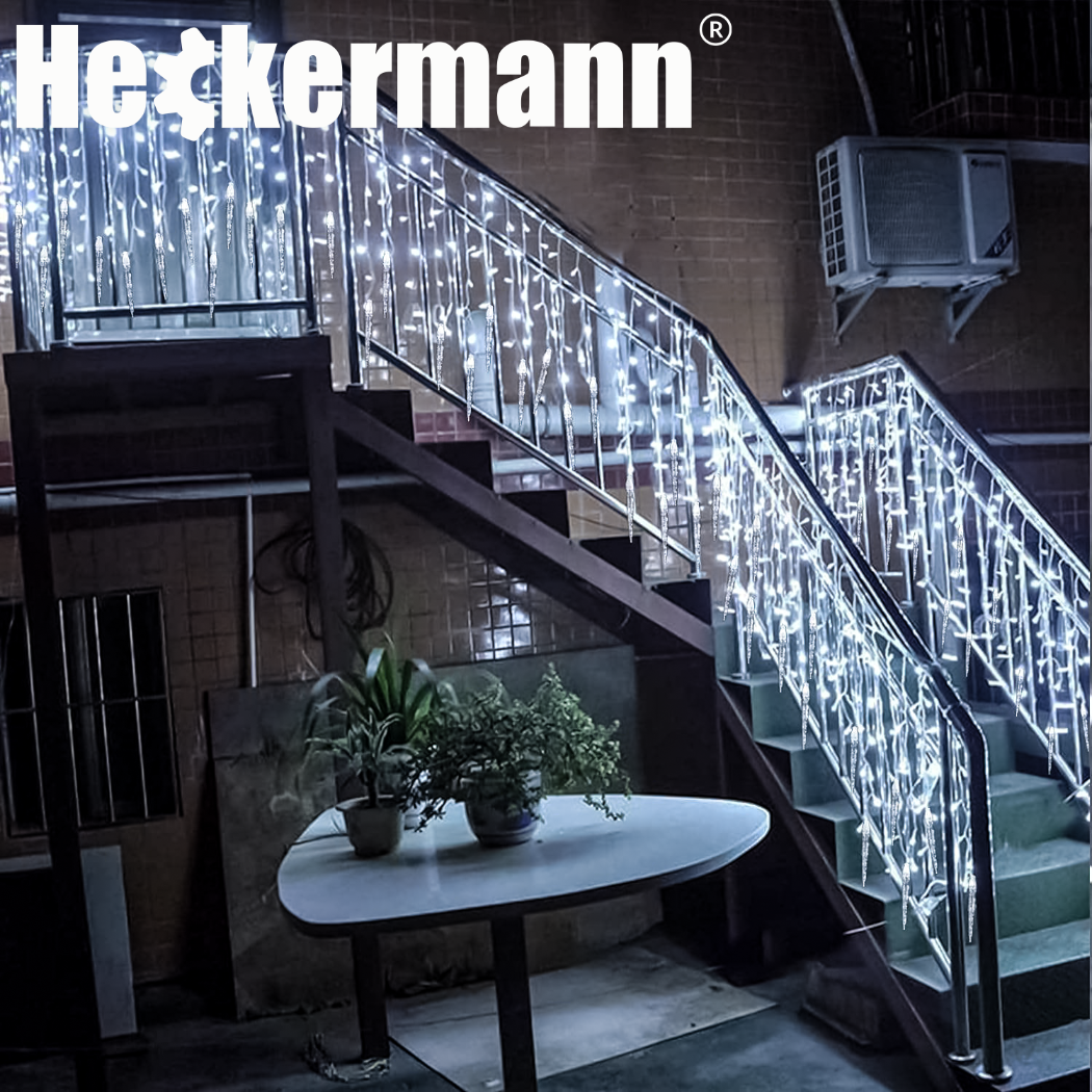 LAMPKI ZEWNĘTRZNE I WEWNĘTRZNE ŚWIĄTECZNE SOPLE 216 LED Z EFEKTEM ŚWIATEŁKA