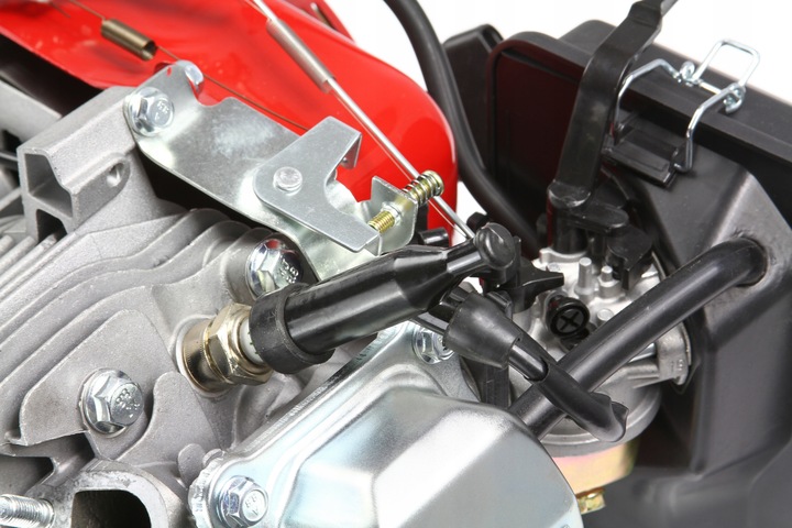 SILNIK SPALINOWY 6,5HP DO AGREGATU PRĄDOTWÓRCZEGO STOŻEK GERMAN