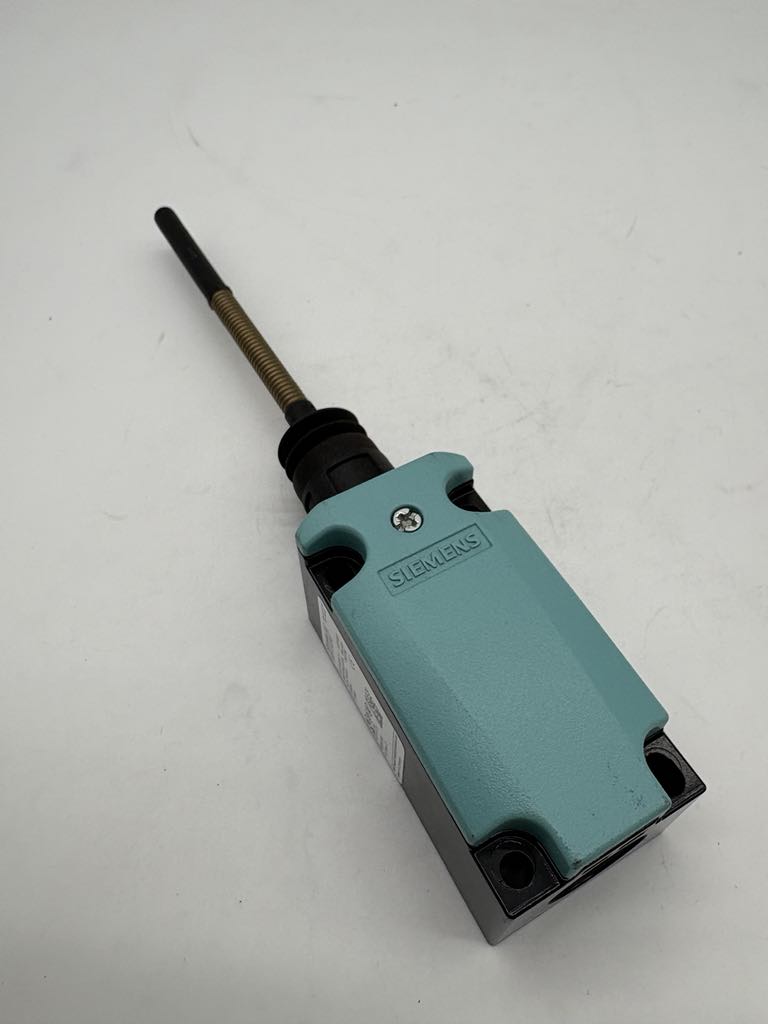 3SE5112-0CR01 Siemens, Proximity & Inductive Sensors