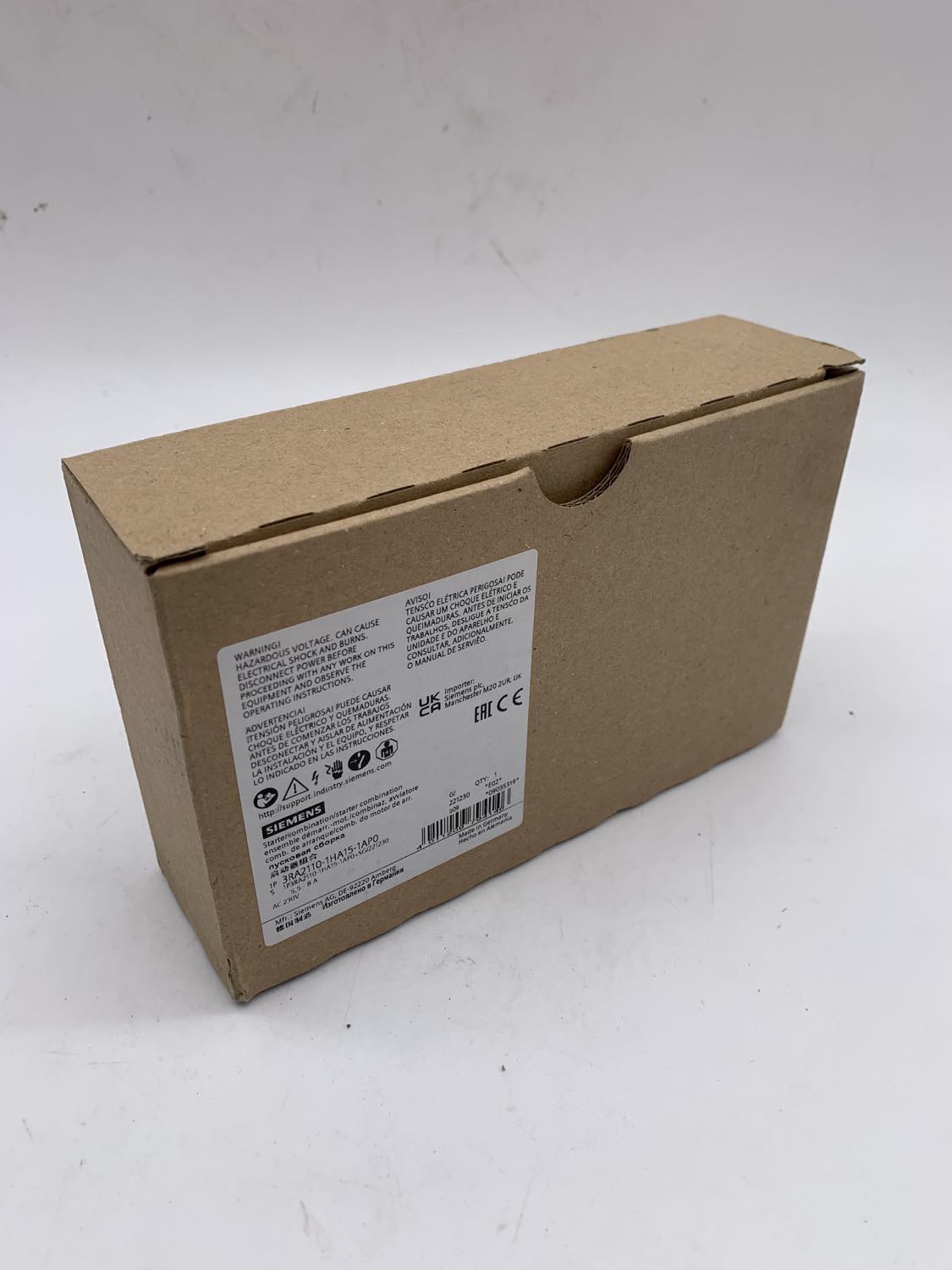 Siemens 3RA2110-1HA15-1AP0 STARTER DOL S00 5.5-8A 230VAC SCREW