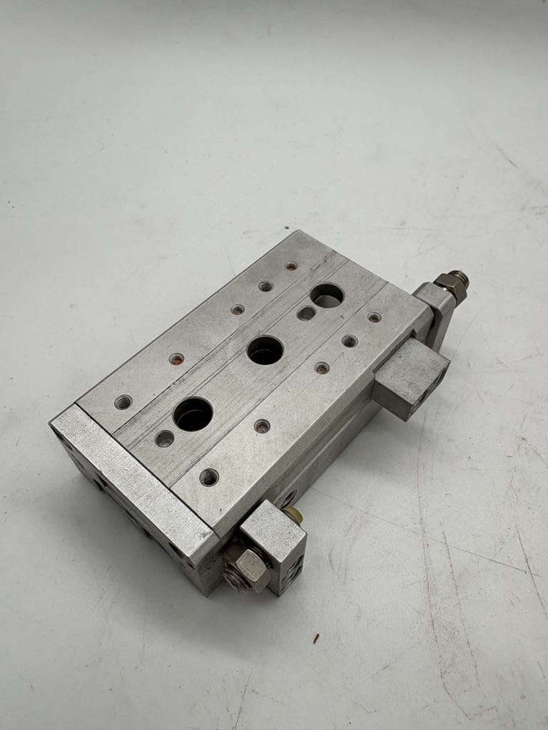 SMC MXS8L-30A MXSL, Precision Slide Table (Cross Roller Bearings) - Symmetrical Type, MXS8L-30A — Allgemeines Zubehör