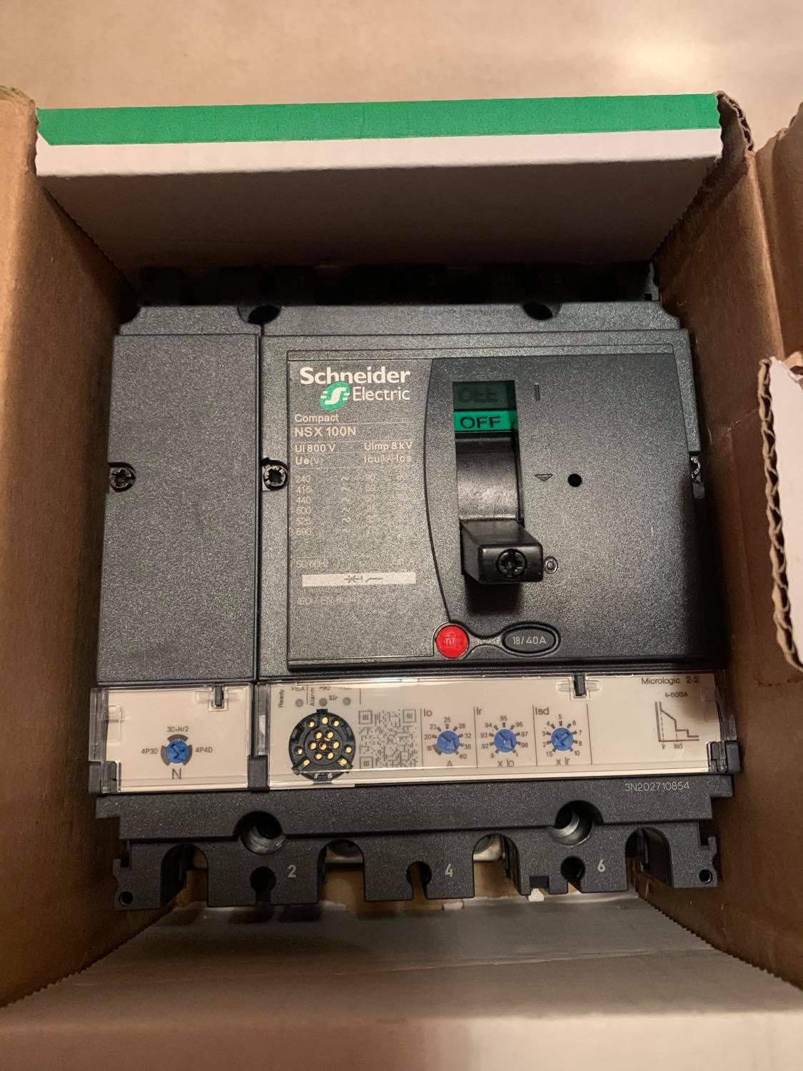 Schneider Electric LV429807