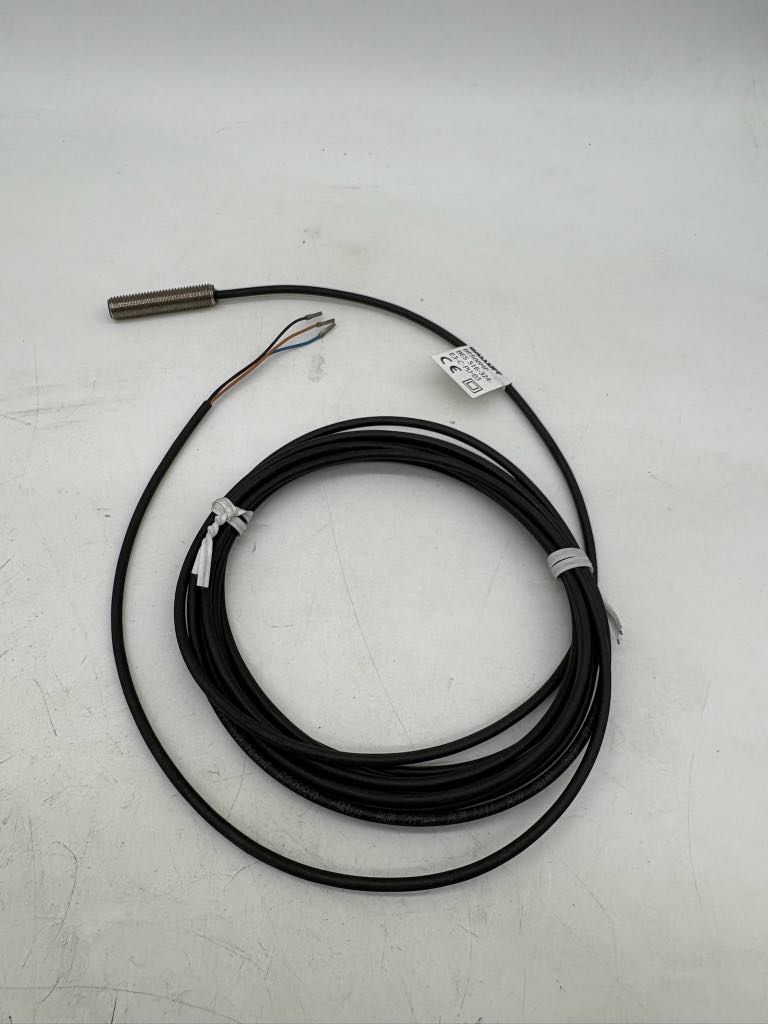 Balluff BES00MP Inductive proximity switches and proximity sensors — Näherungs- & induktive Sensoren