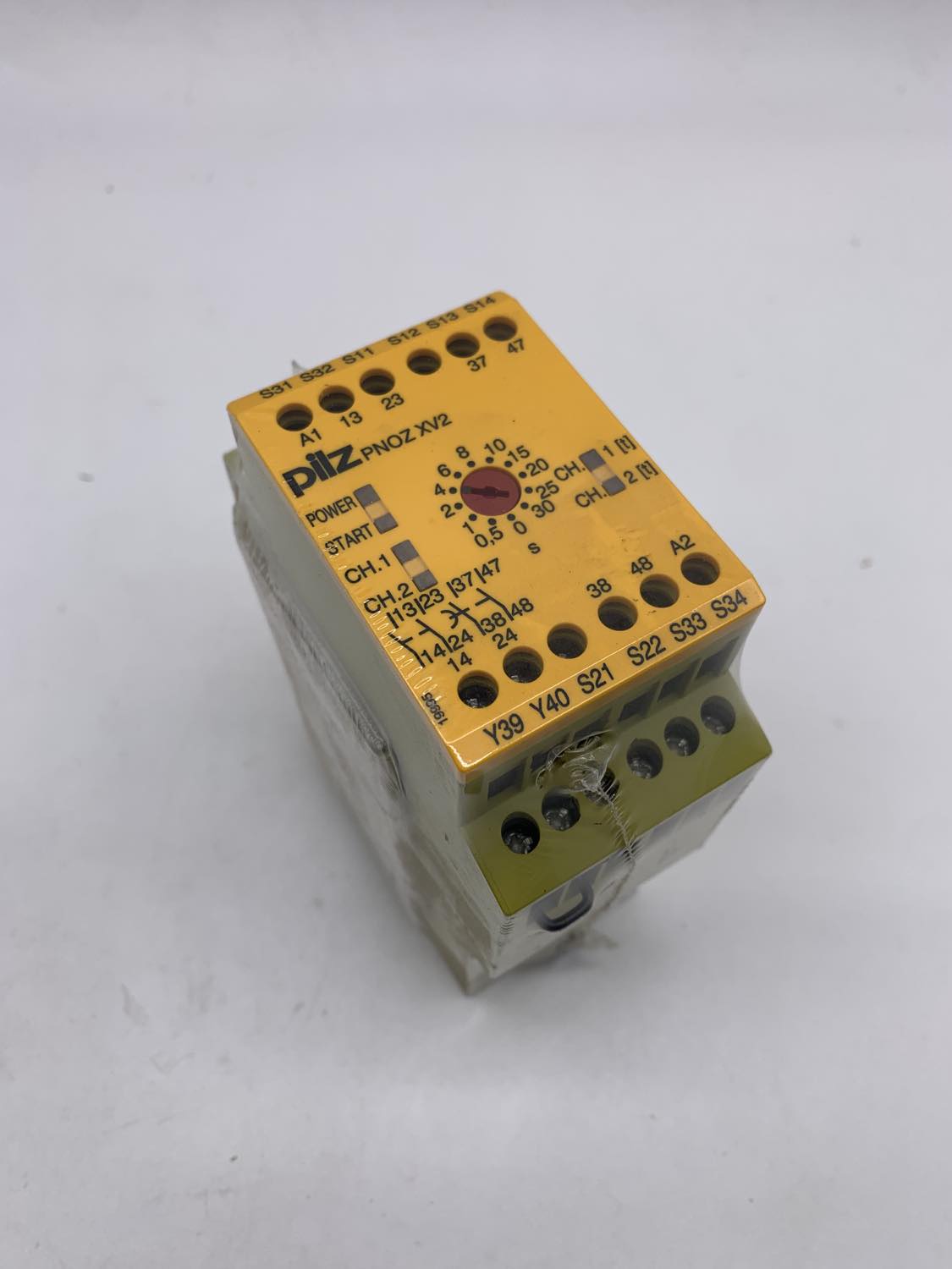 Pilz PNOZ XV2 774500