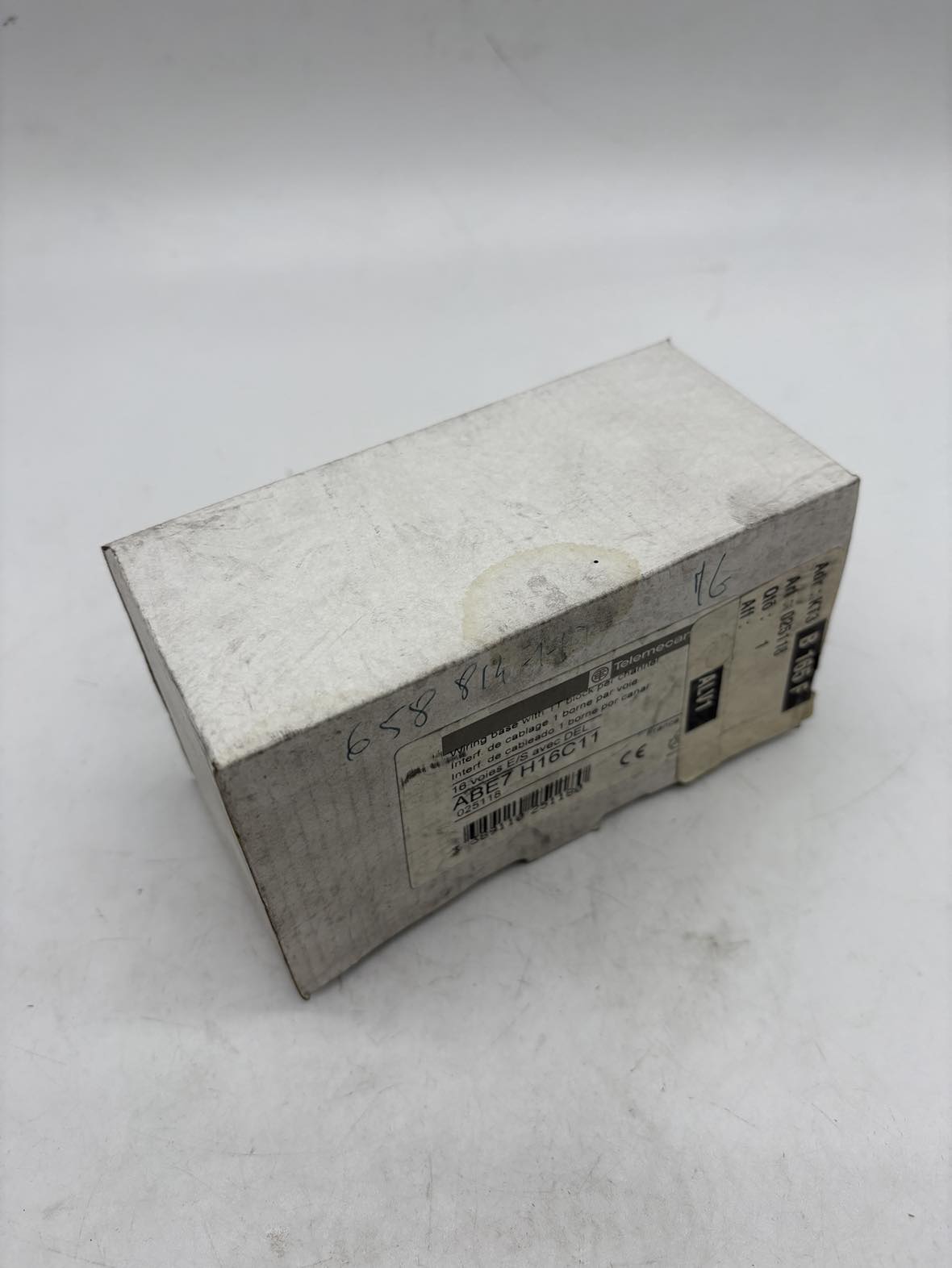 ABE7H16C11 Schneider Electric, Remote I/O & Communication