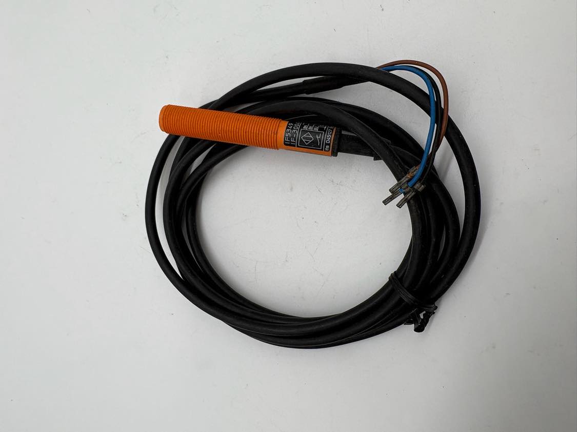 IFM IF5349 Inductive sensor — Näherungs- & induktive Sensoren