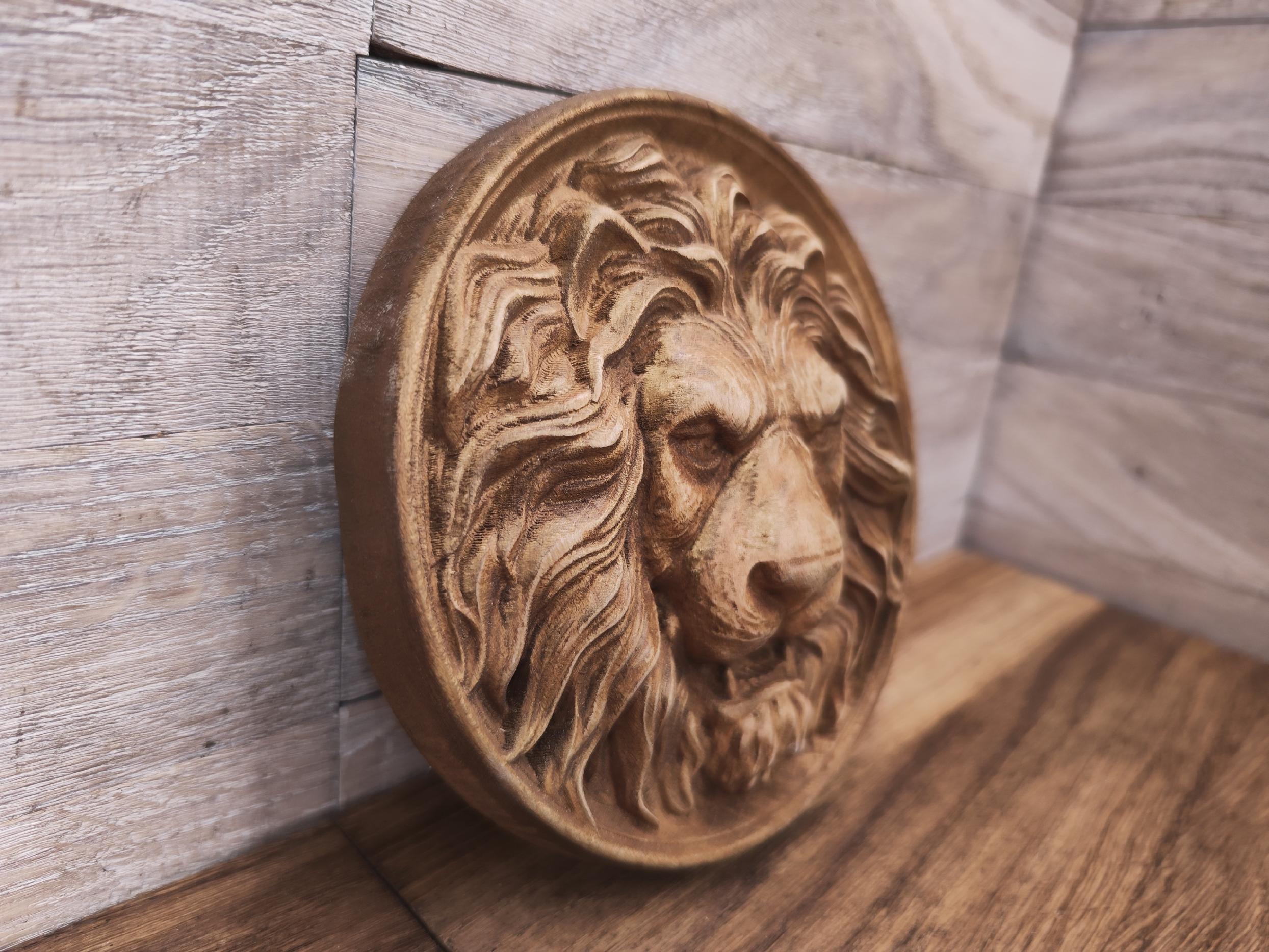 Obraz płaskorzeźba Lwa Lew Król zwierząt 16 cm drewniany obraz medalion