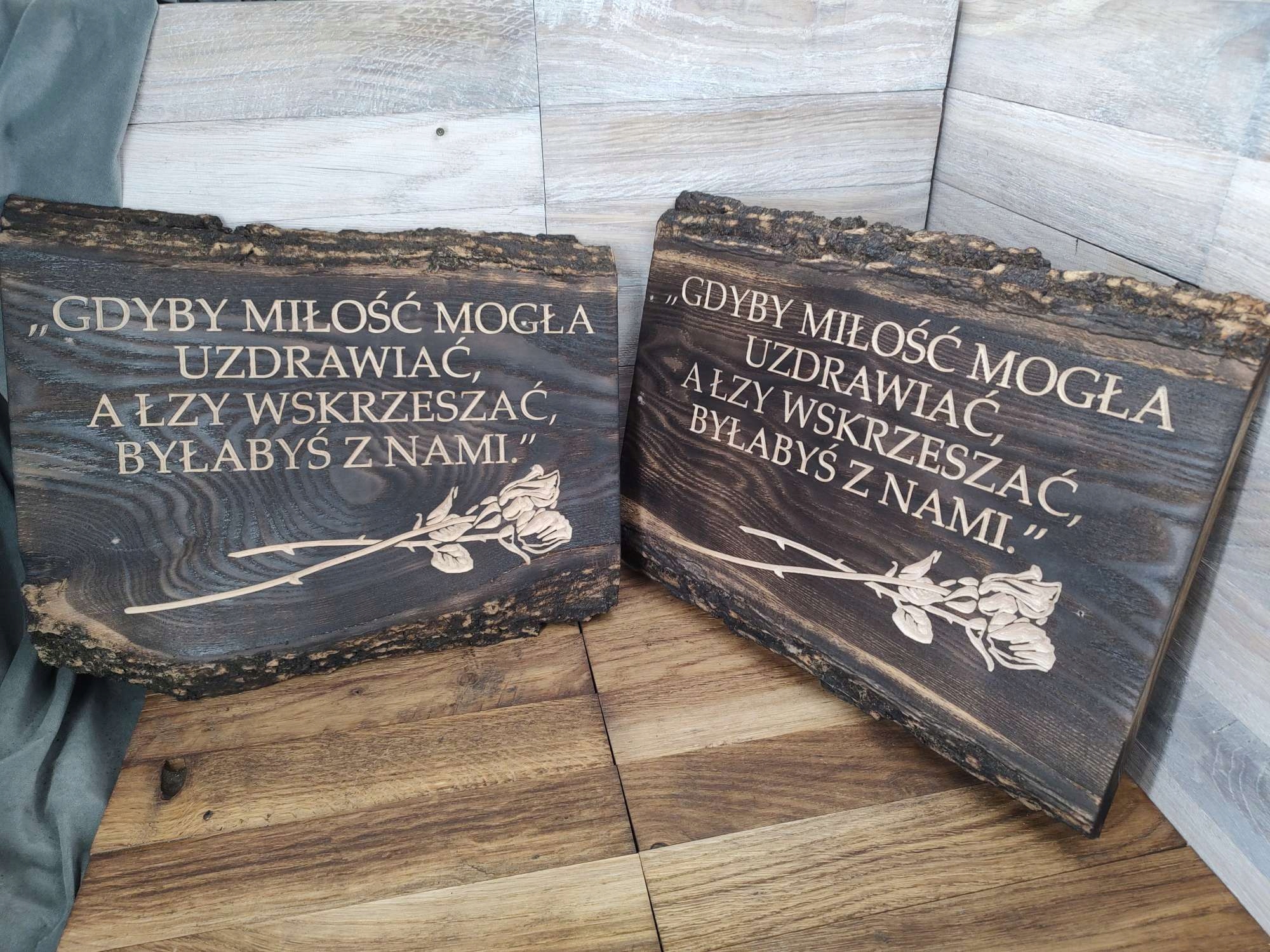 Oryginalna tablica nagrobkowa deska na grób grawer decha z korą nagrobek