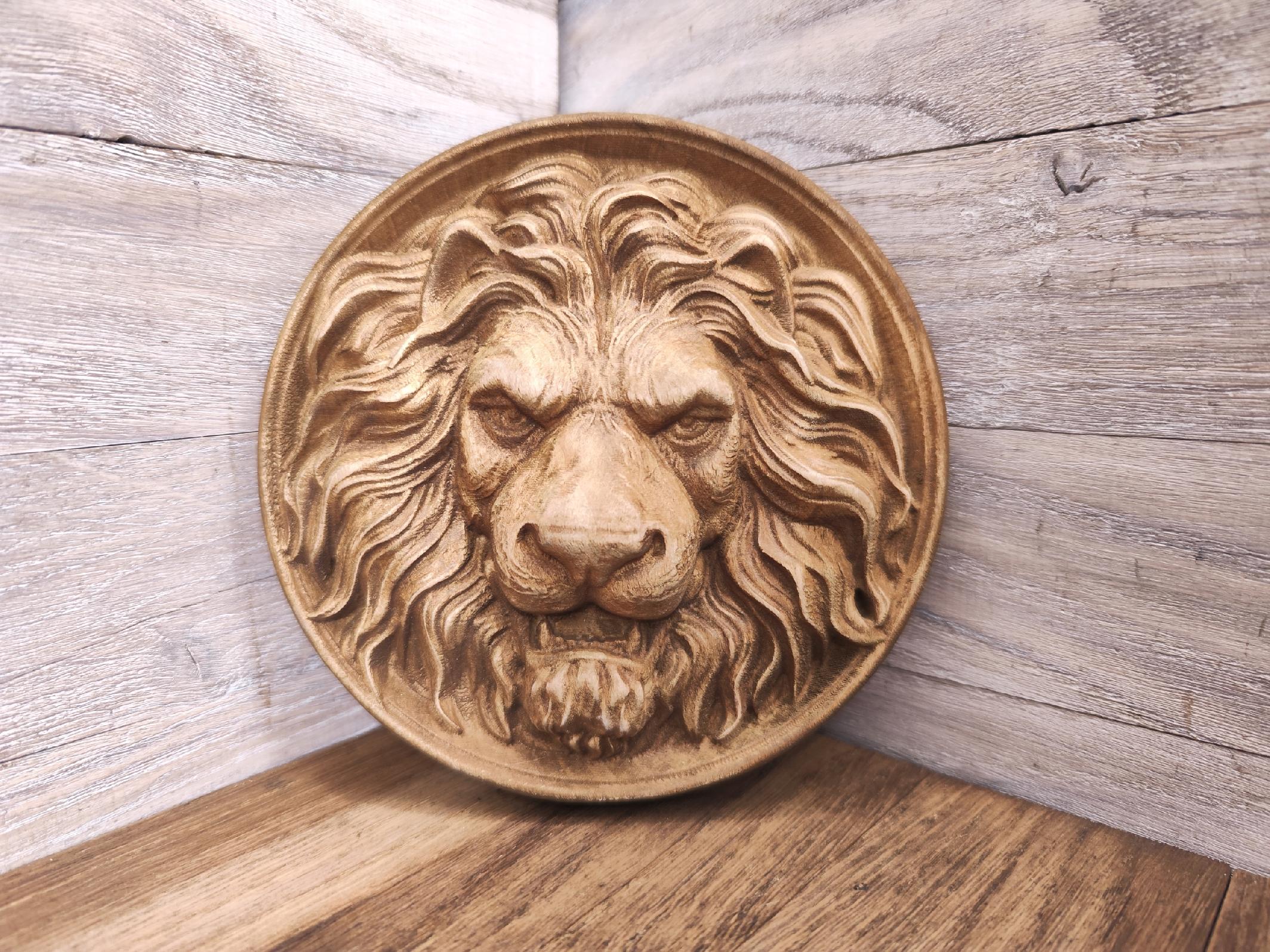 Obraz płaskorzeźba Lwa Lew Król zwierząt 16 cm drewniany obraz medalion