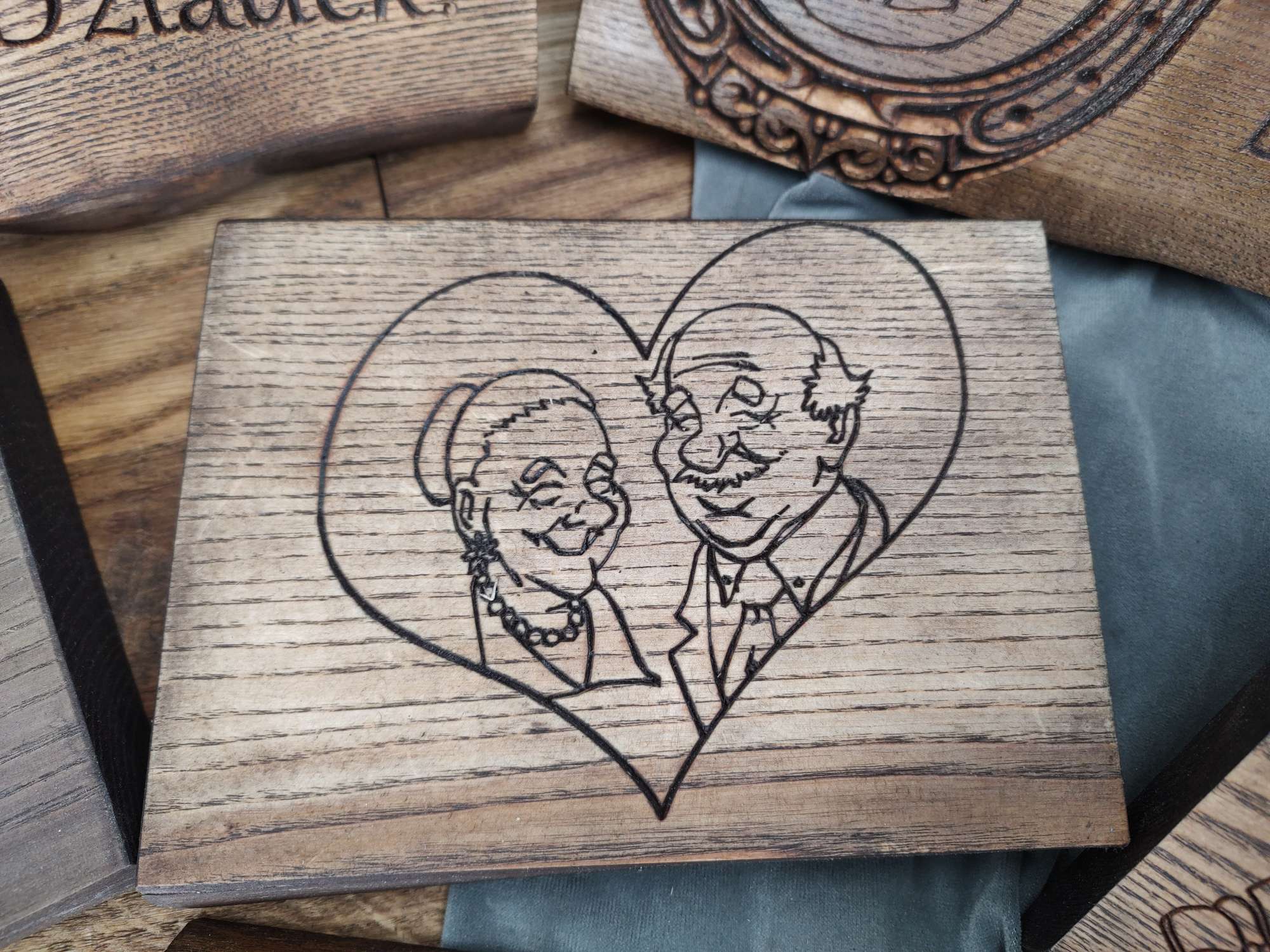 6114ba8544eb88d0f80b7ad1b9f99f85