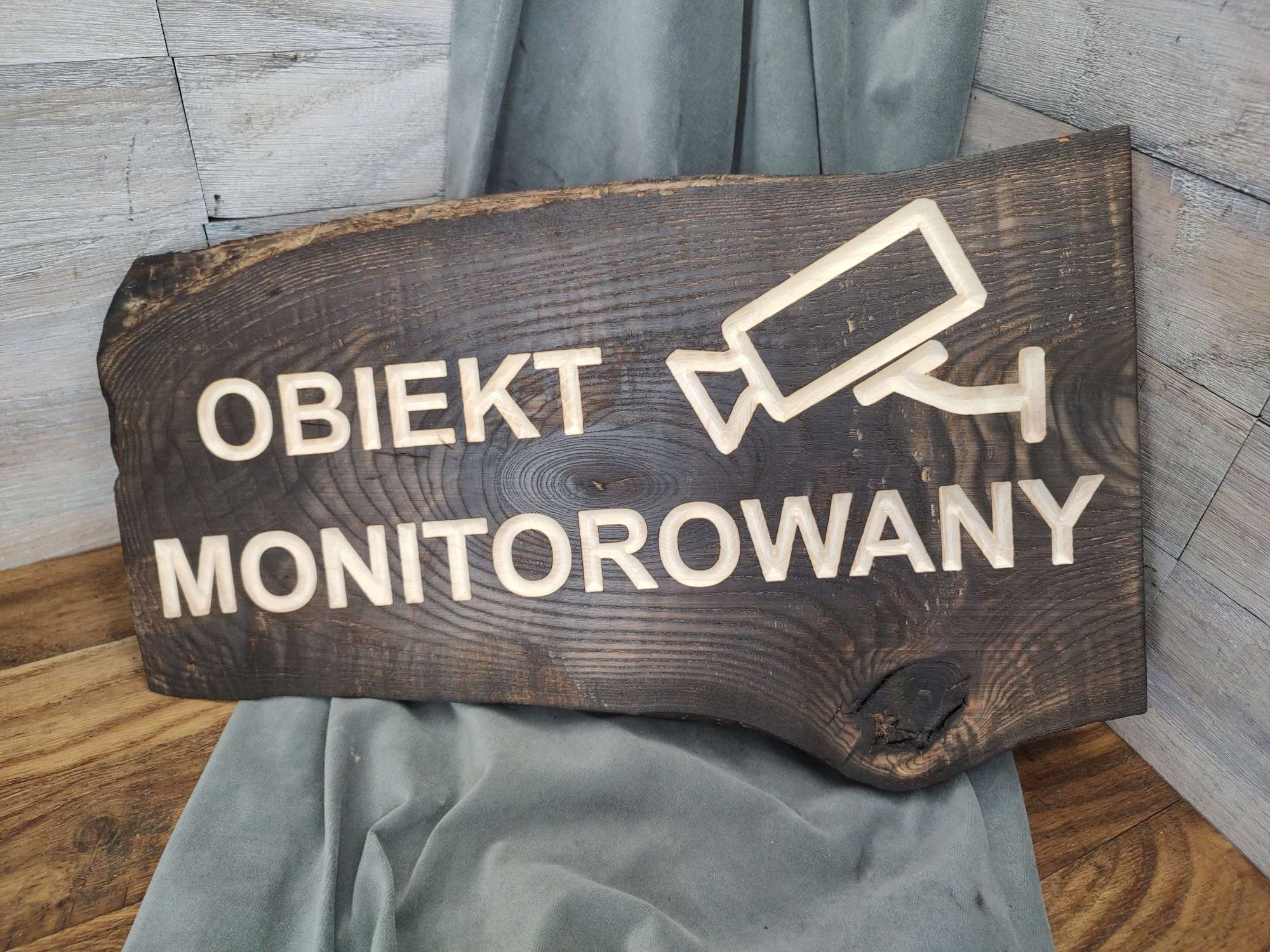 Decha deska tablica tabliczka informacyjna drewniana OBIEKT MONITOROWANY