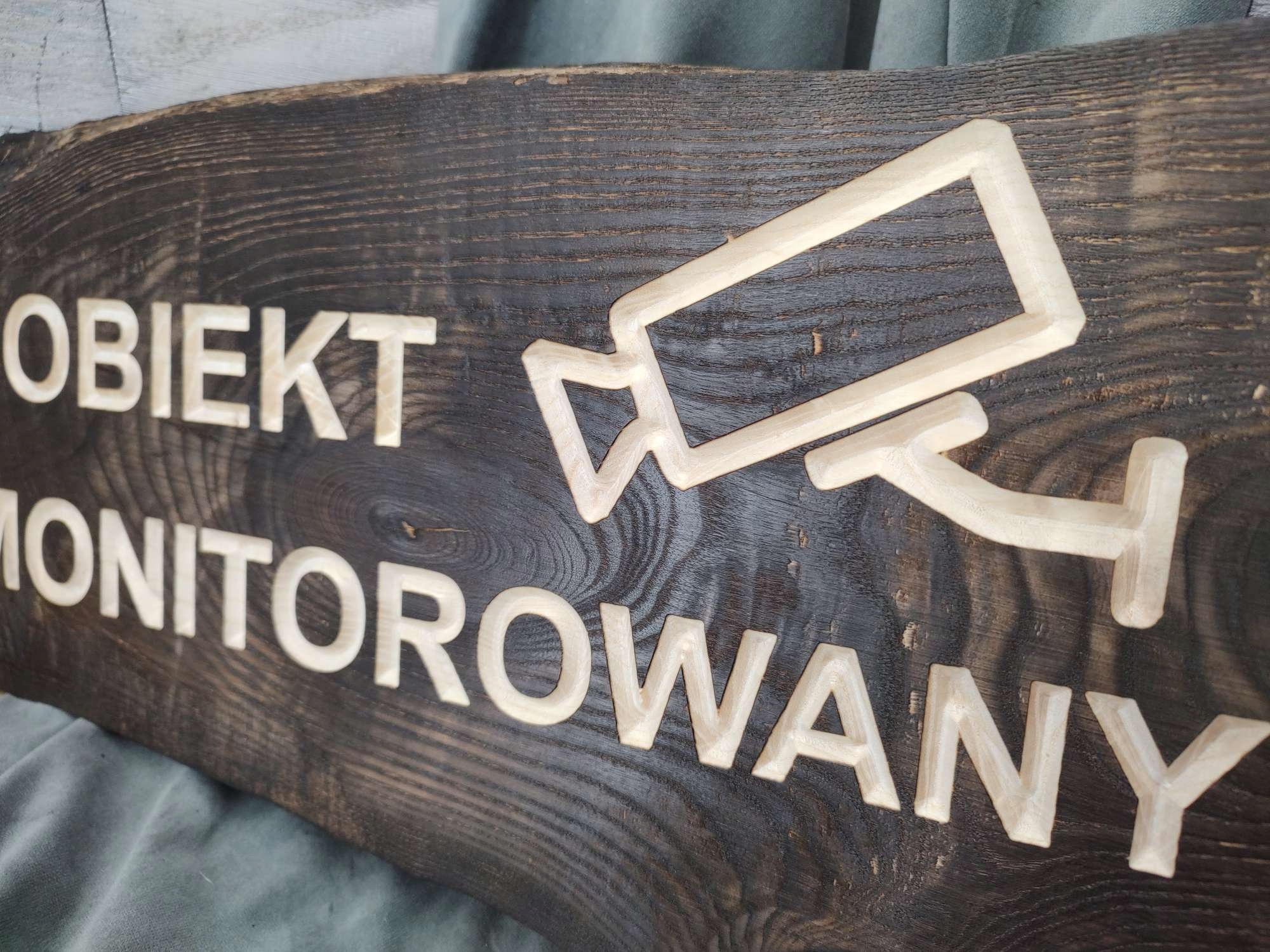 Decha deska tablica tabliczka informacyjna drewniana OBIEKT MONITOROWANY