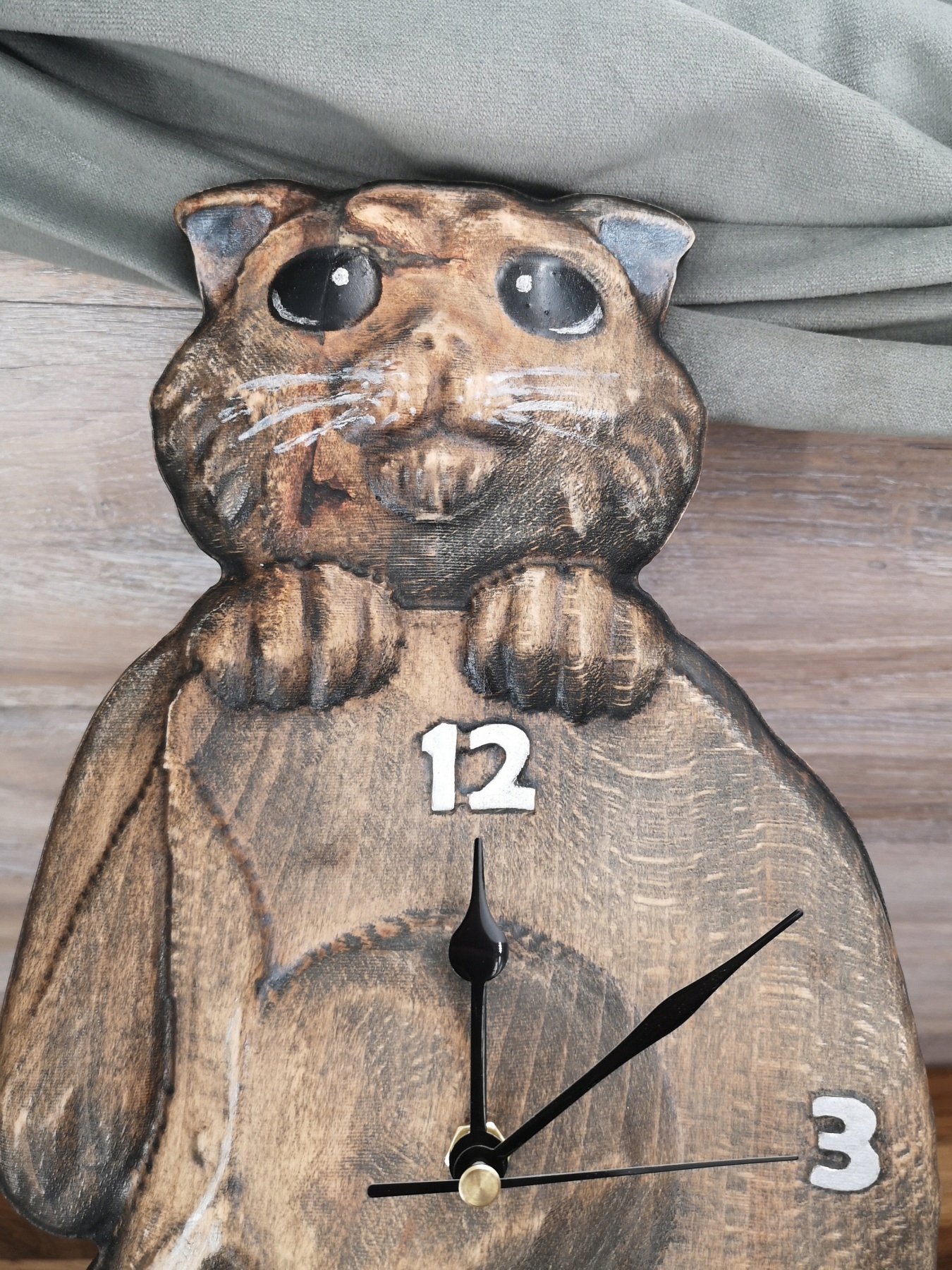 Kot w butach zegar 60cm do pokoju młodzieżowego