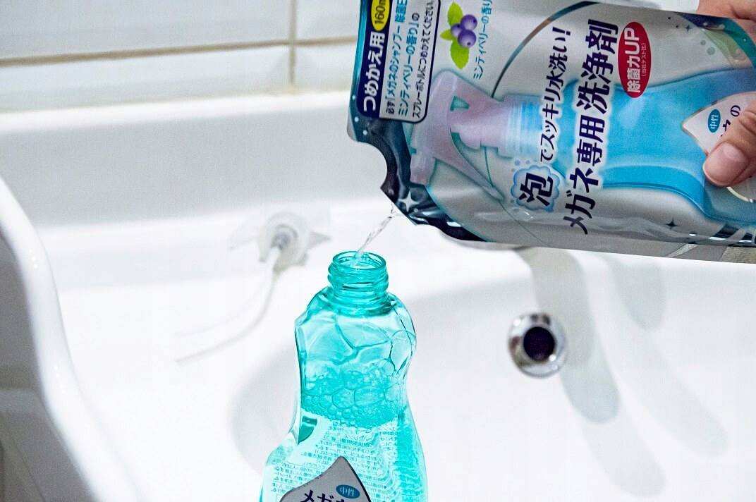 OPAKOWANIE UZUPEŁNIAJĄCE Japoński SZAMPON DO OKULARÓW Mięta-Jagoda 160ml